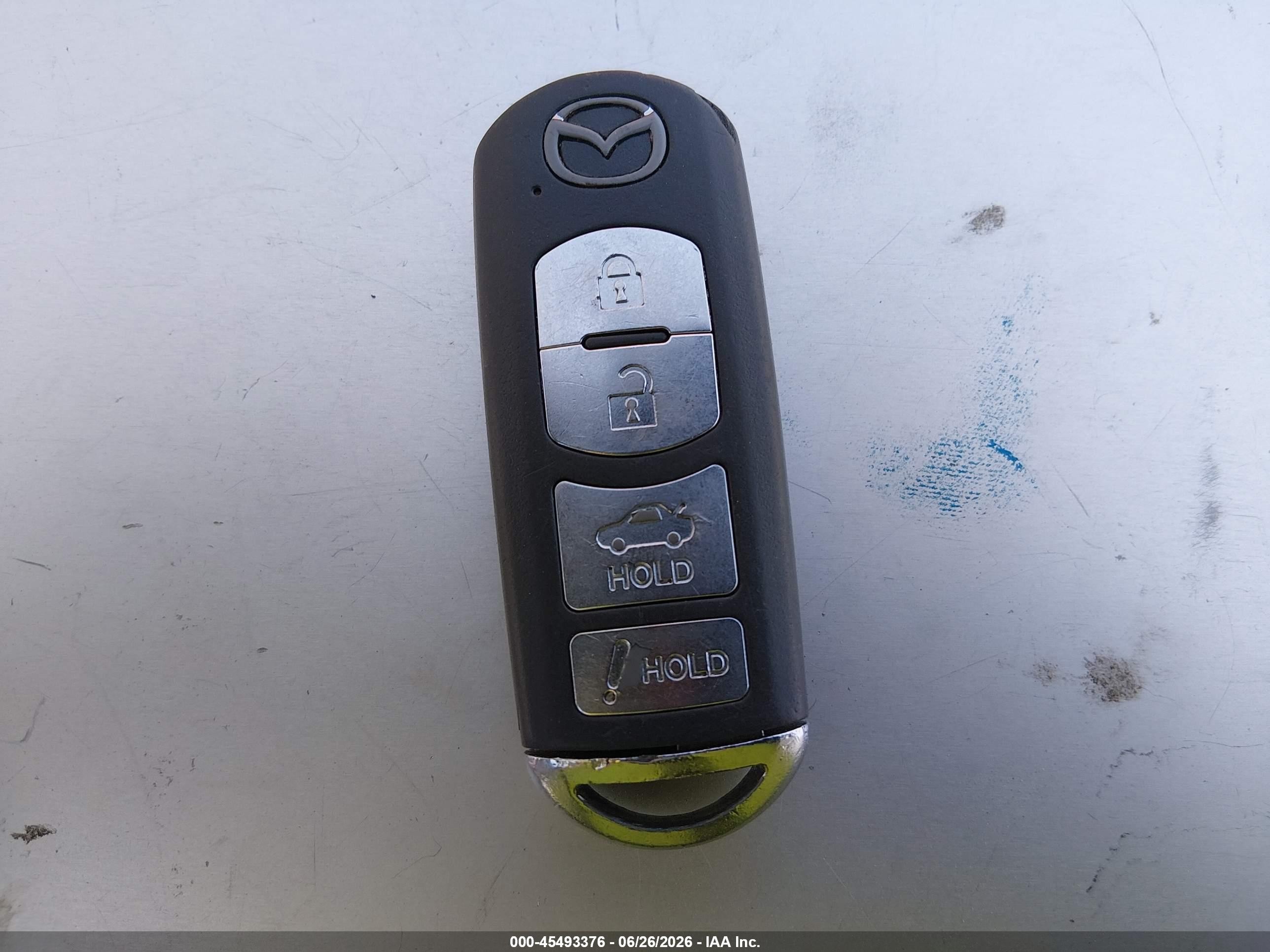 2014 Mazda Mazda3 I Touring Красный vin: JM1BM1V74E1151482
