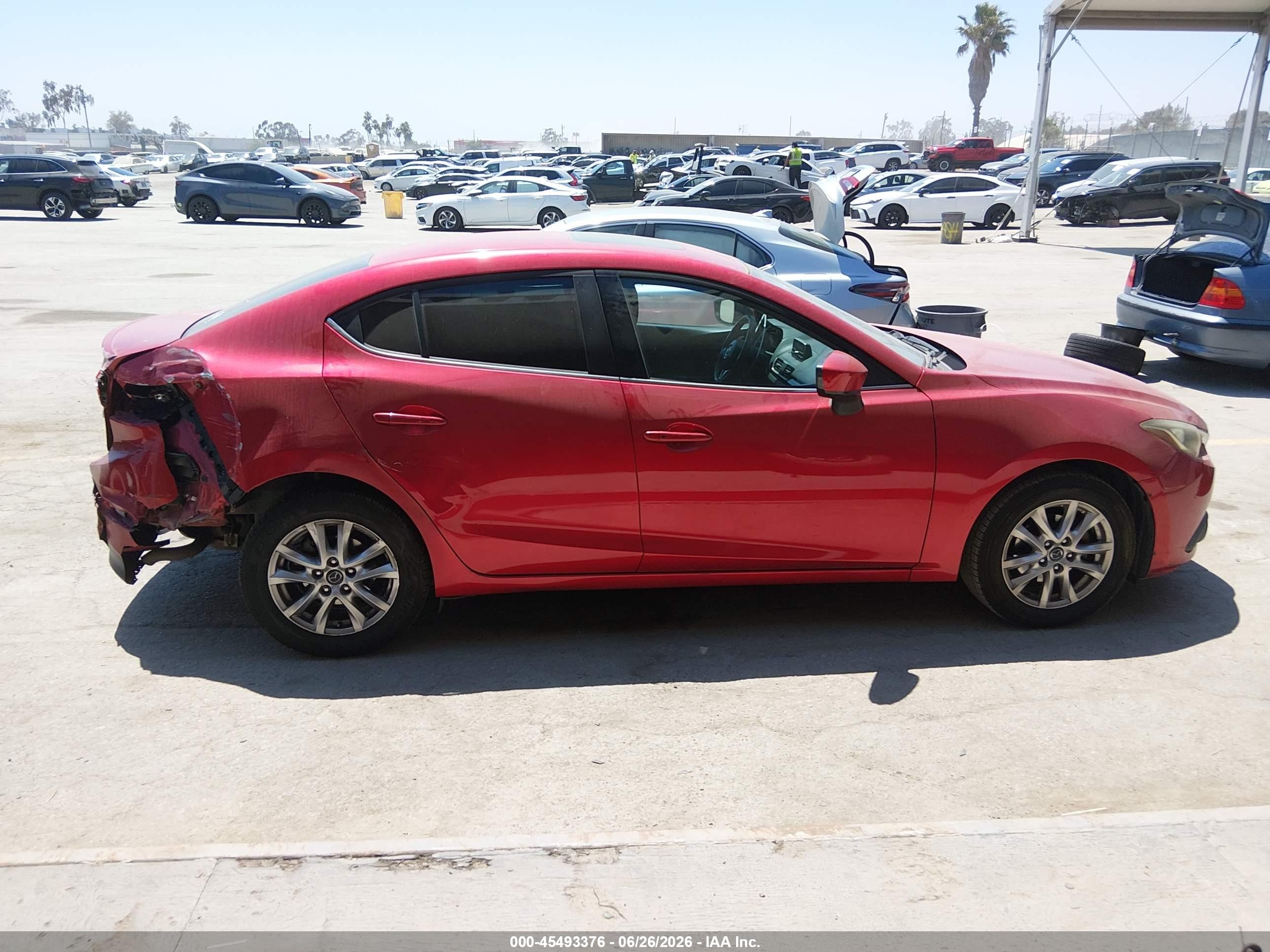 2014 Mazda Mazda3 I Touring Красный vin: JM1BM1V74E1151482