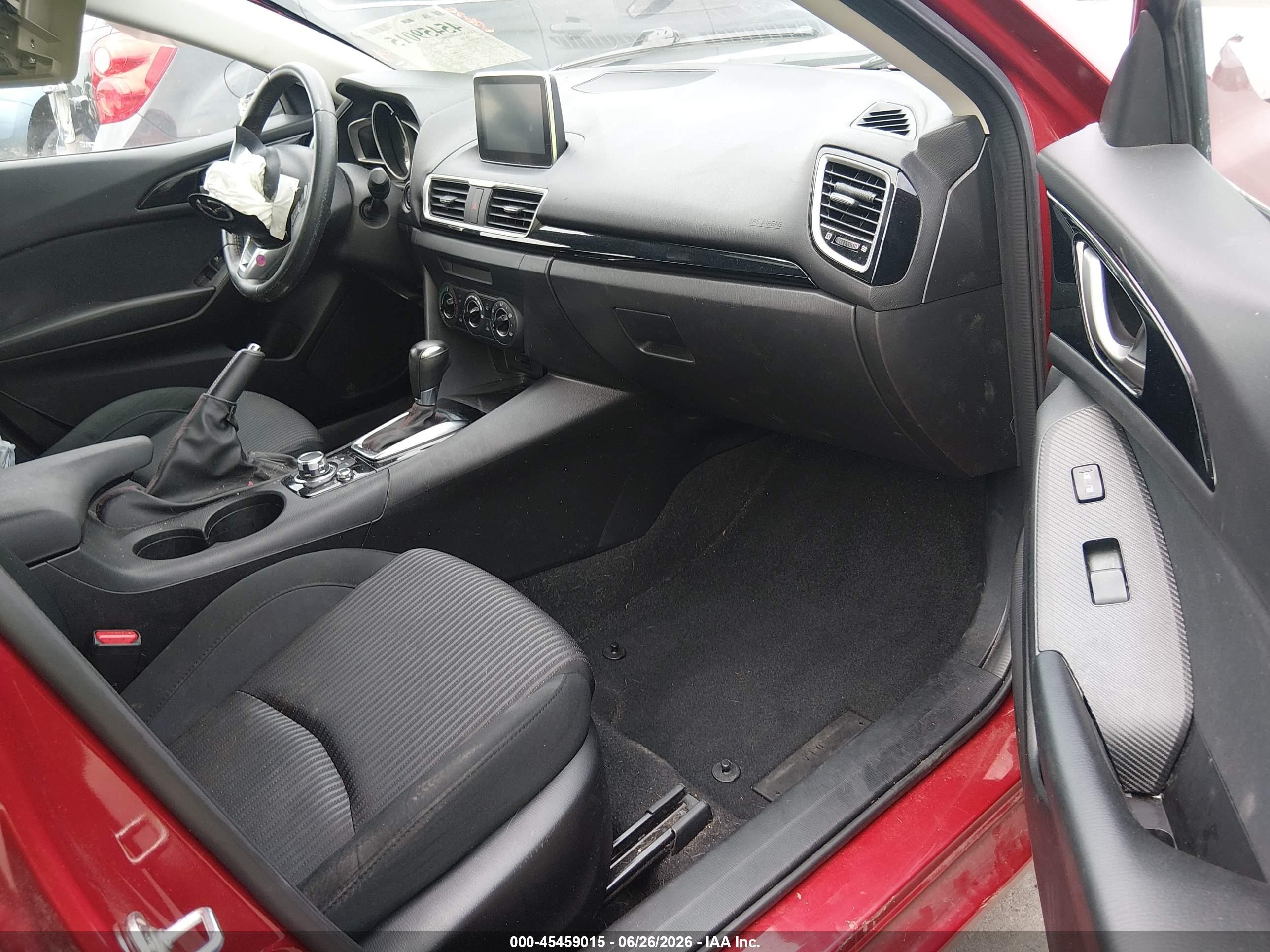 2015 Mazda Mazda3 I Touring Red vin: JM1BM1V74F1247727