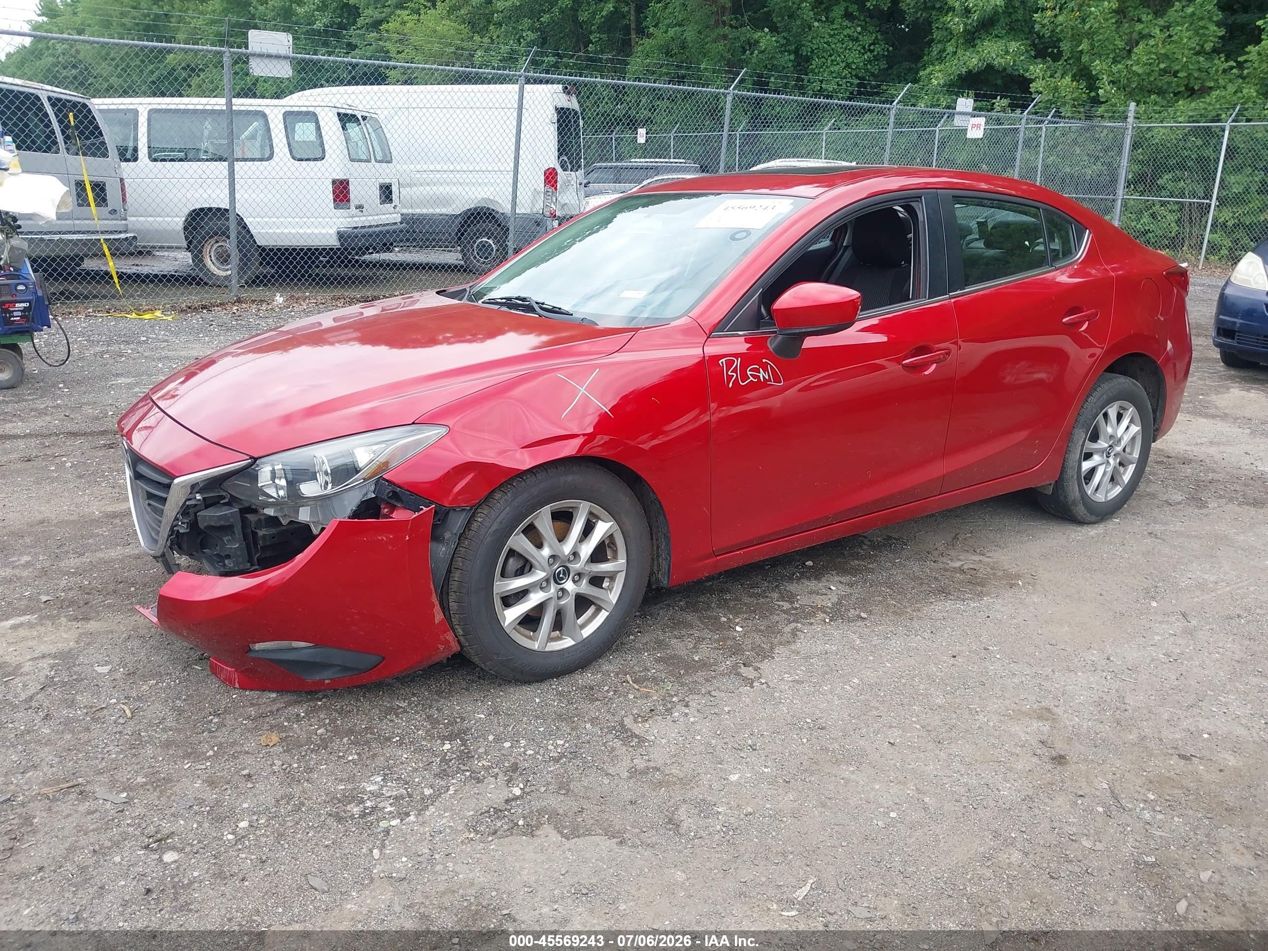 2014 Mazda Mazda3 I Touring Red vin: JM1BM1V75E1134822