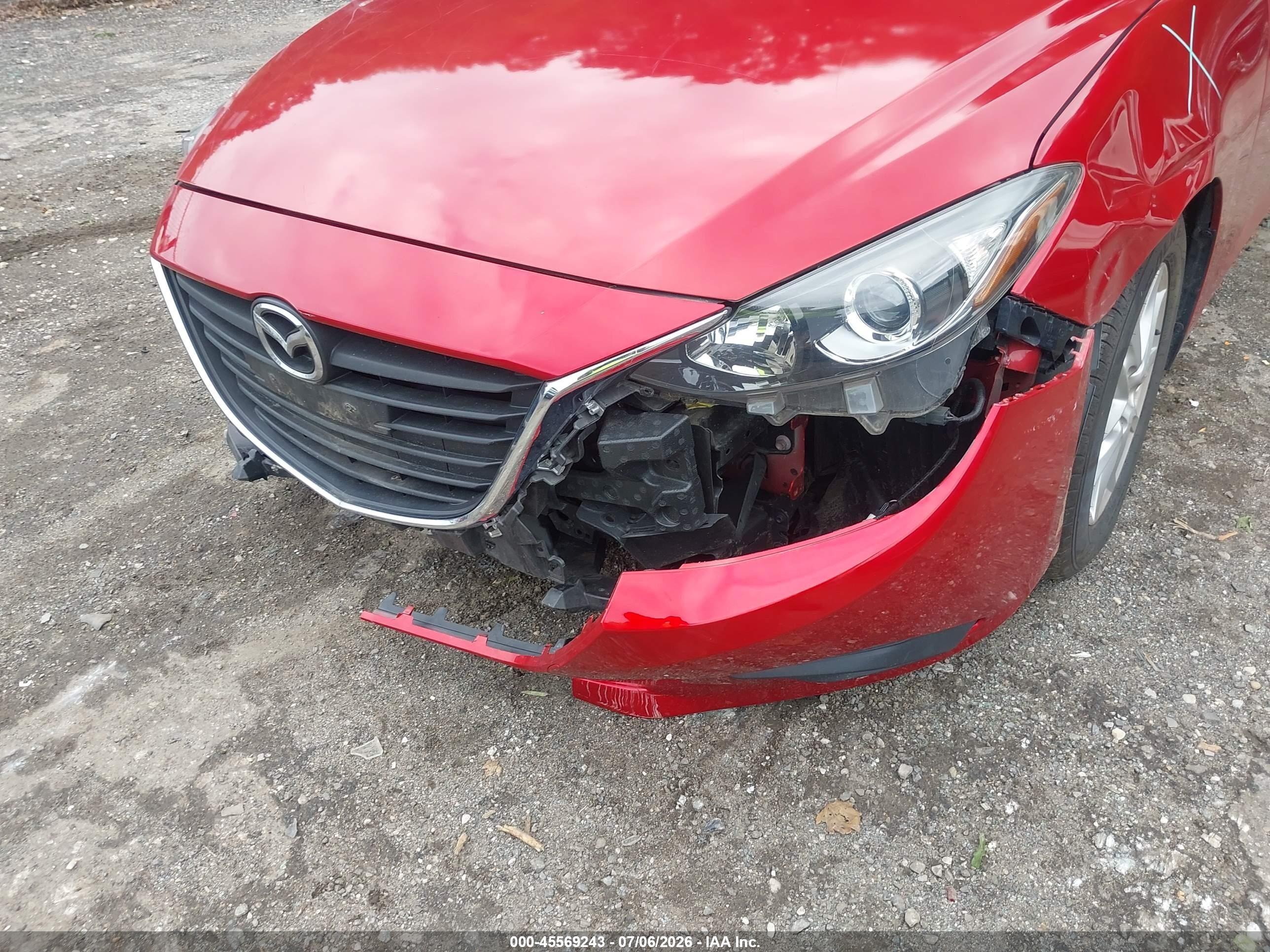 2014 Mazda Mazda3 I Touring Red vin: JM1BM1V75E1134822