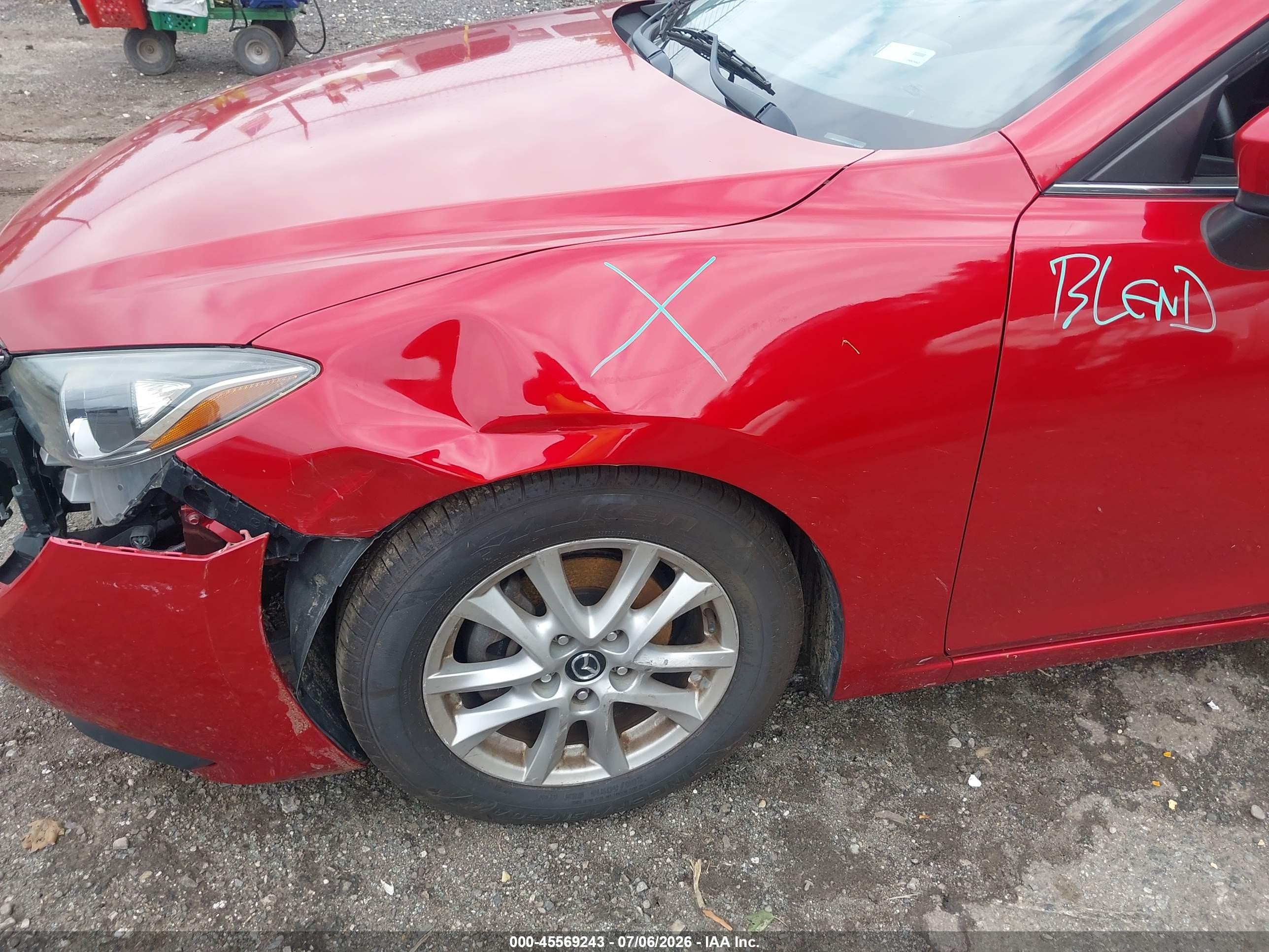 2014 Mazda Mazda3 I Touring Red vin: JM1BM1V75E1134822