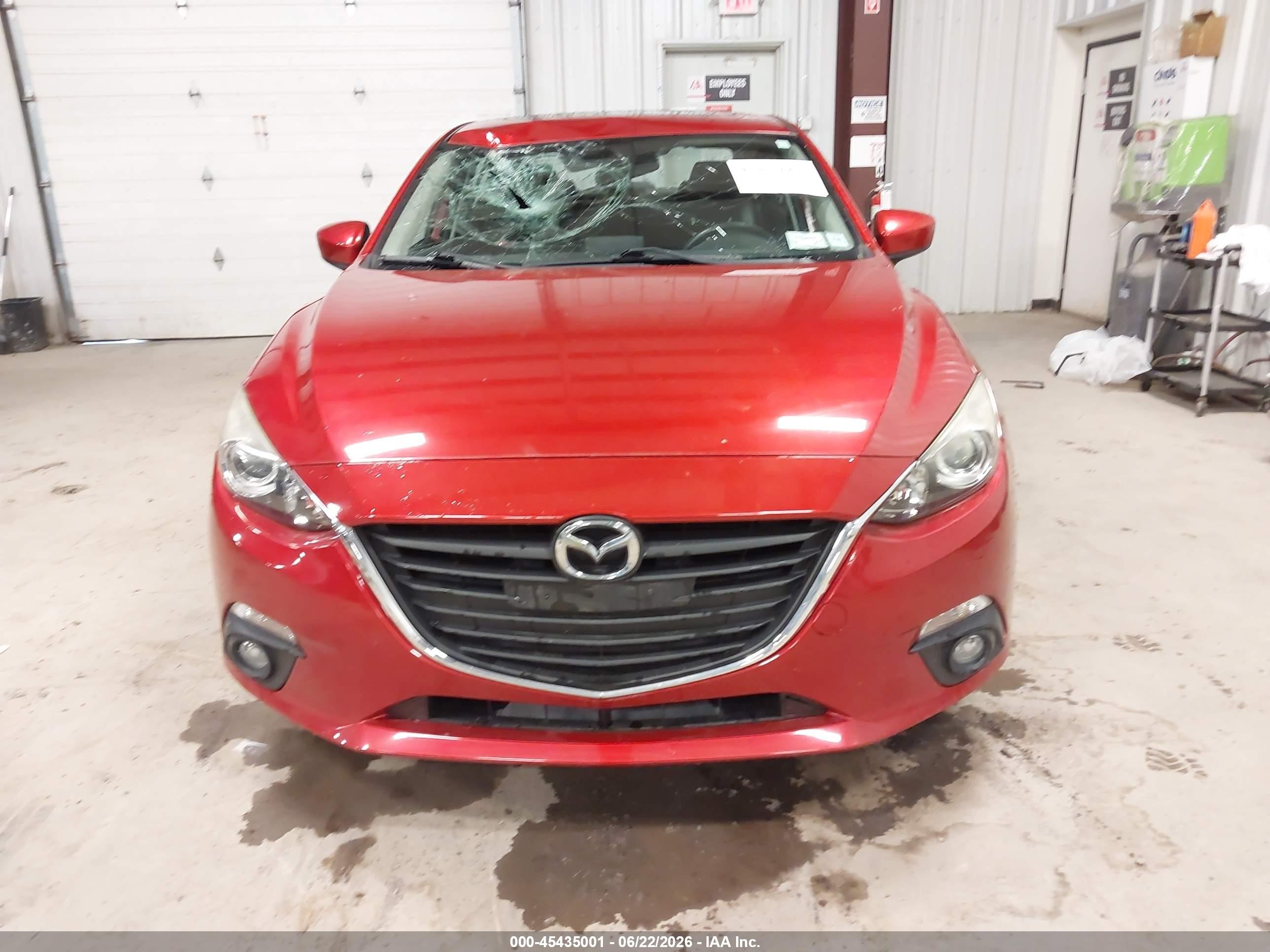 2015 Mazda Mazda3 I Touring Red vin: JM1BM1V75F1224697