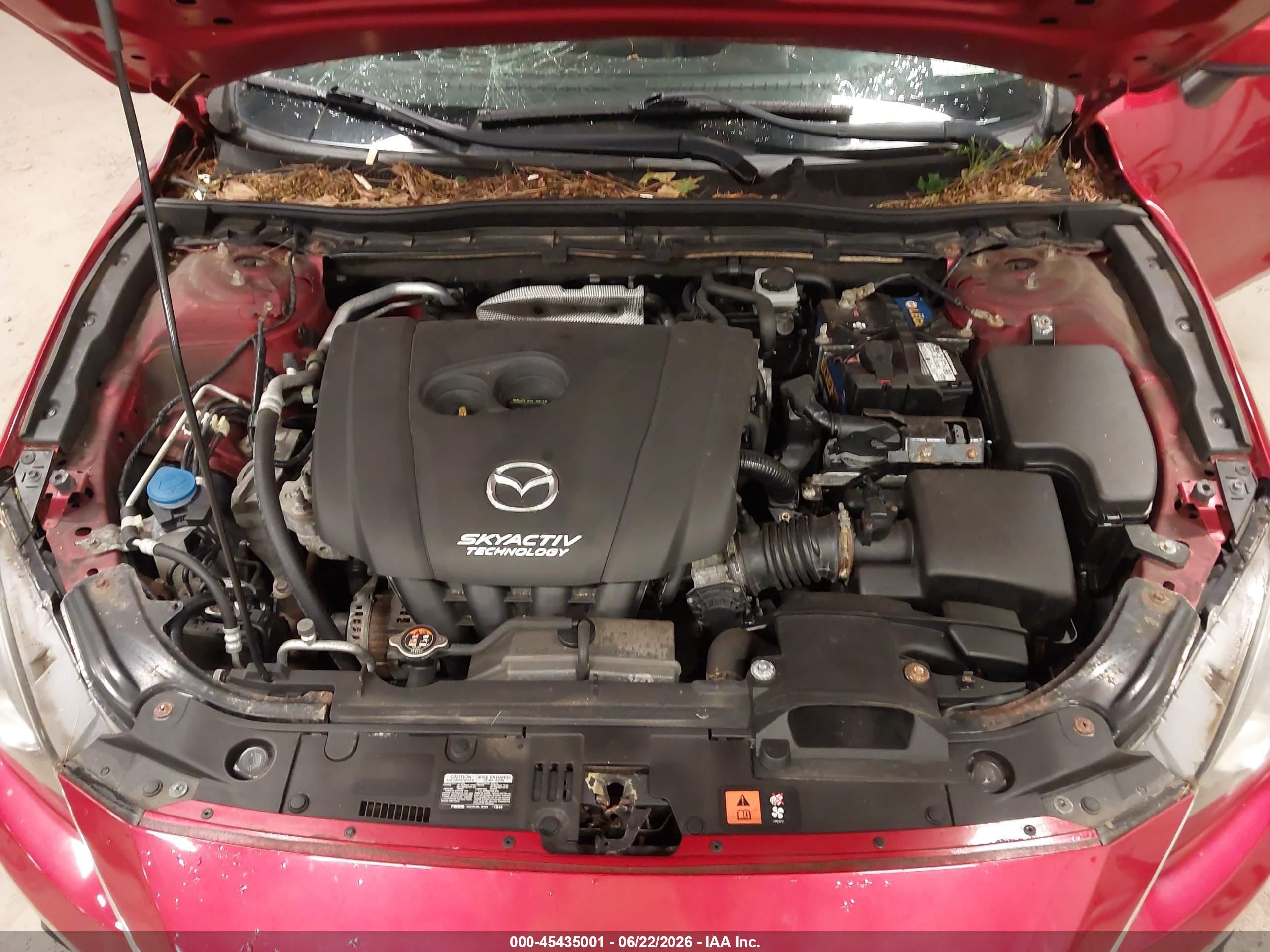 2015 Mazda Mazda3 I Touring Red vin: JM1BM1V75F1224697