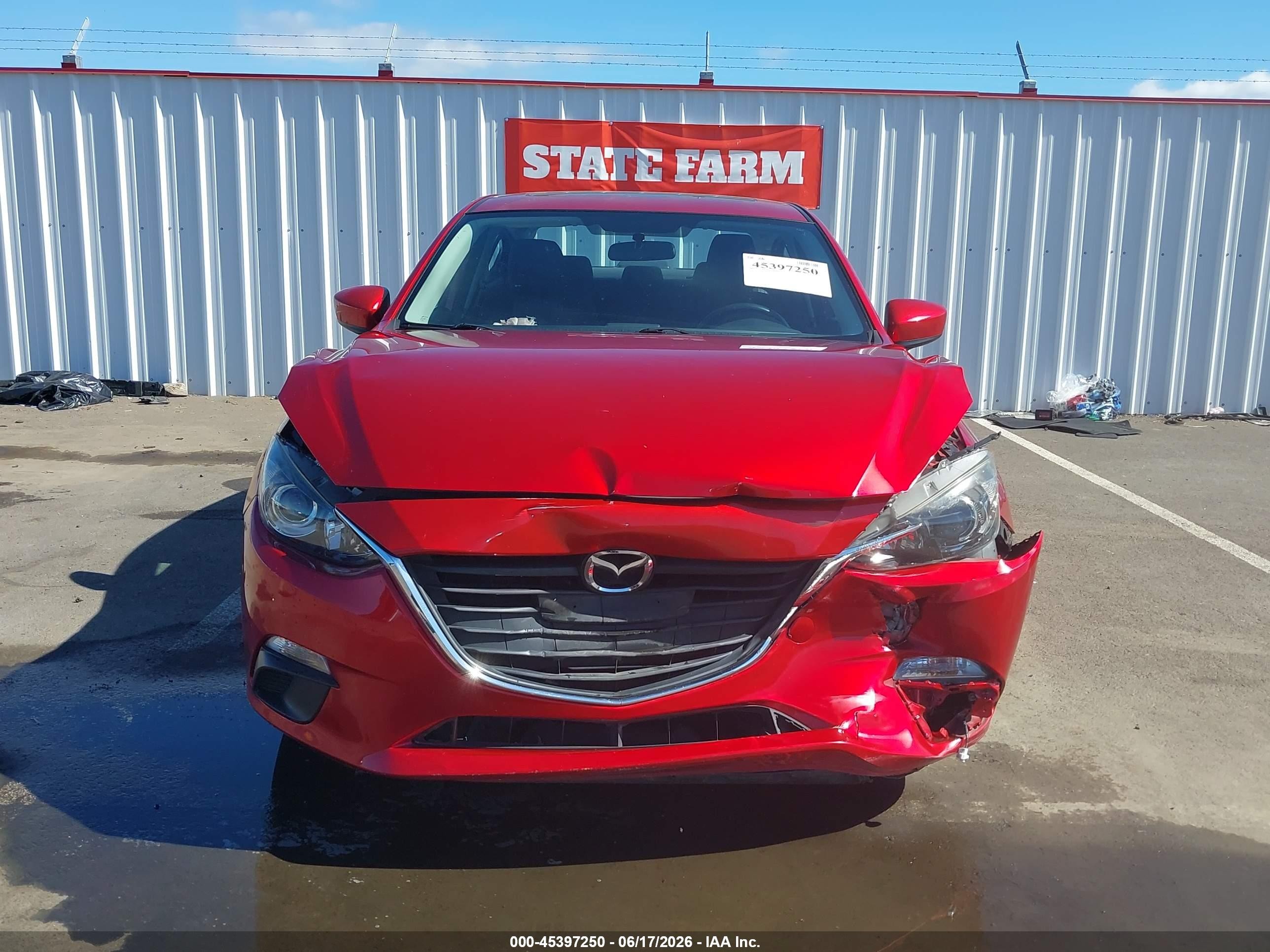 2014 Mazda Mazda3 I Touring Красный vin: JM1BM1V76E1150642