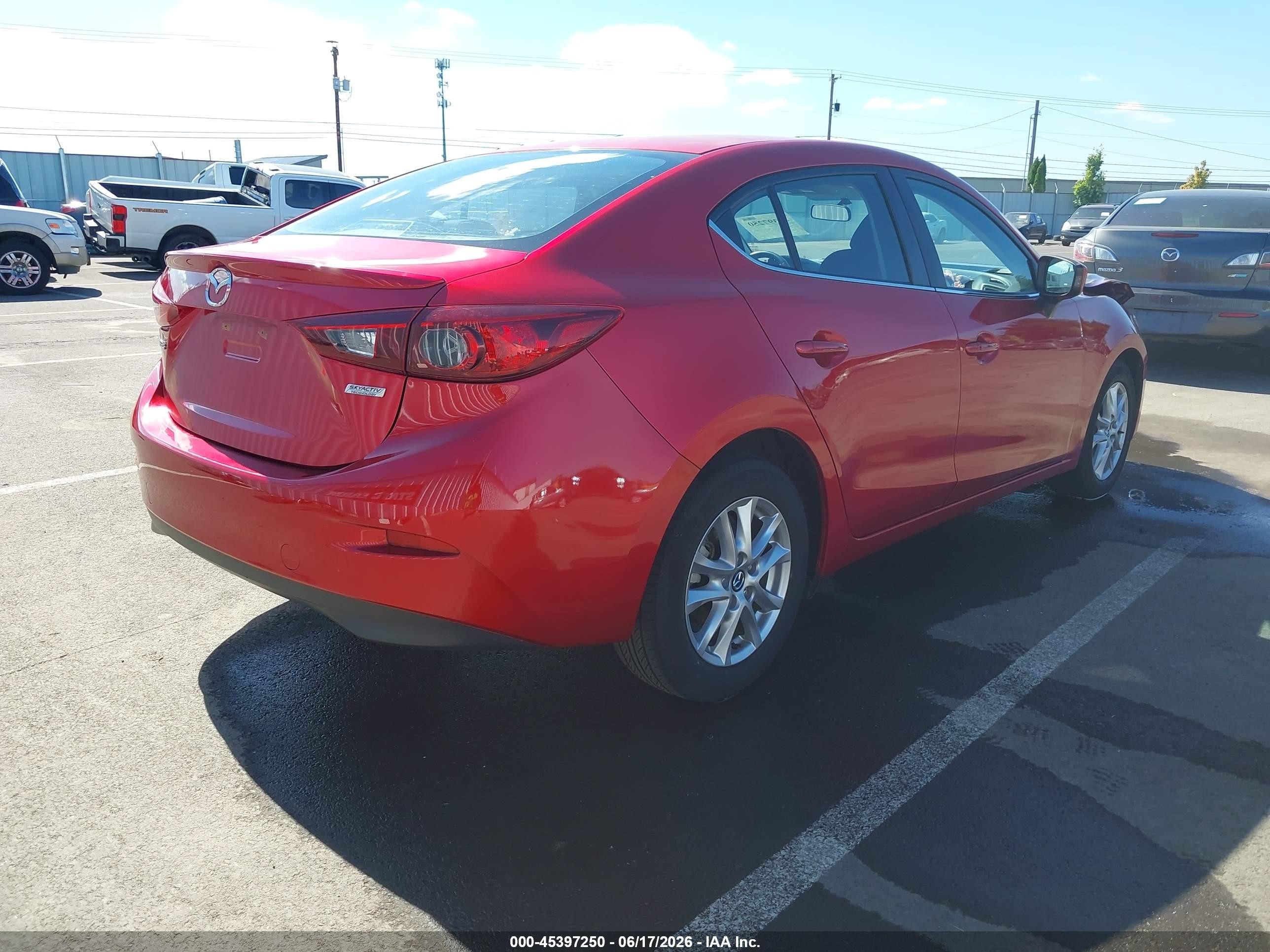 2014 Mazda Mazda3 I Touring Красный vin: JM1BM1V76E1150642
