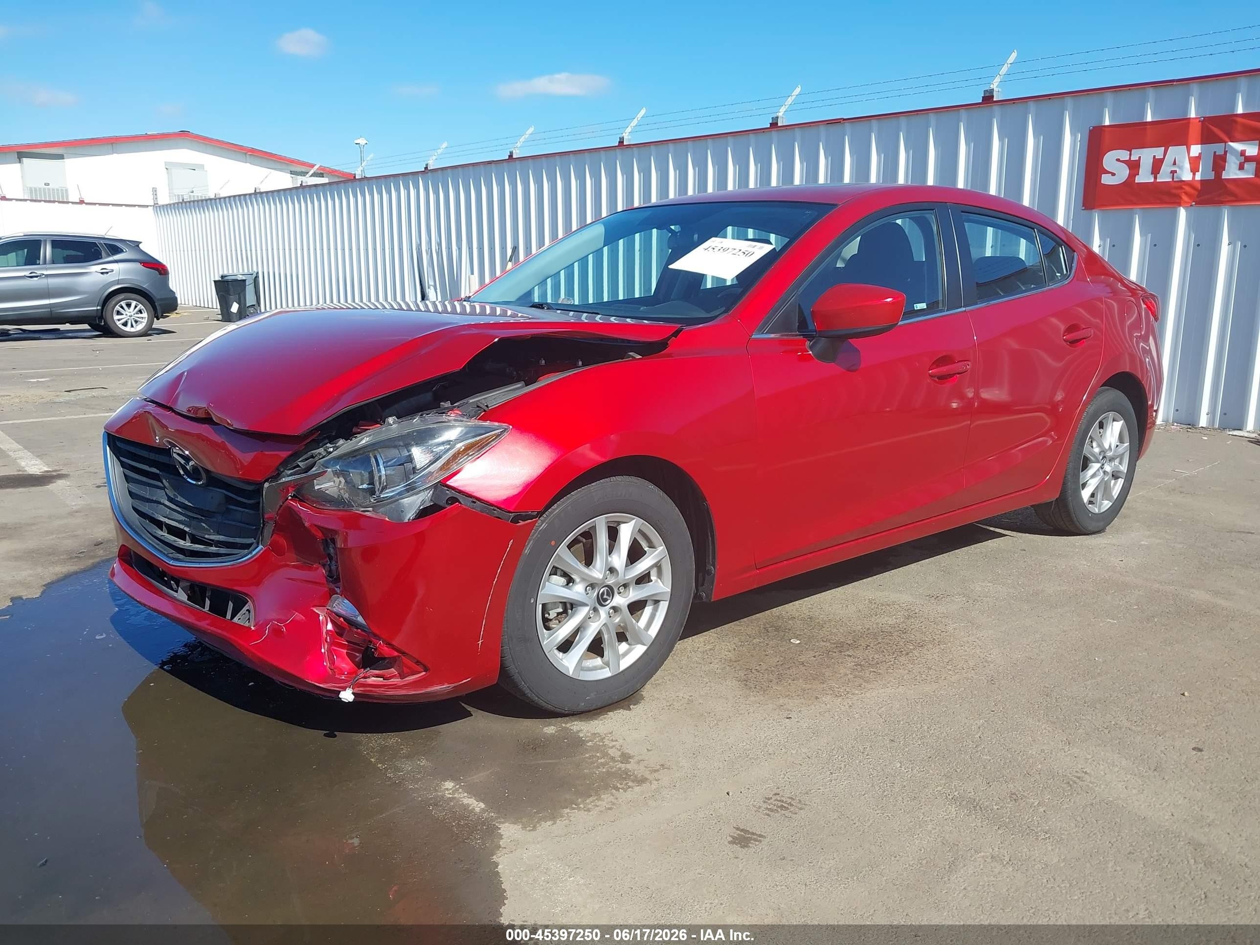 2014 Mazda Mazda3 I Touring Красный vin: JM1BM1V76E1150642