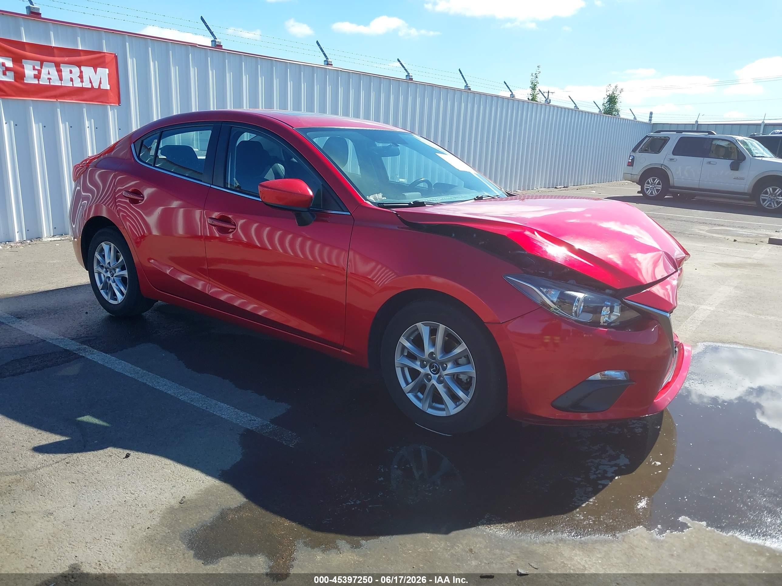 2014 Mazda Mazda3 I Touring Красный vin: JM1BM1V76E1150642