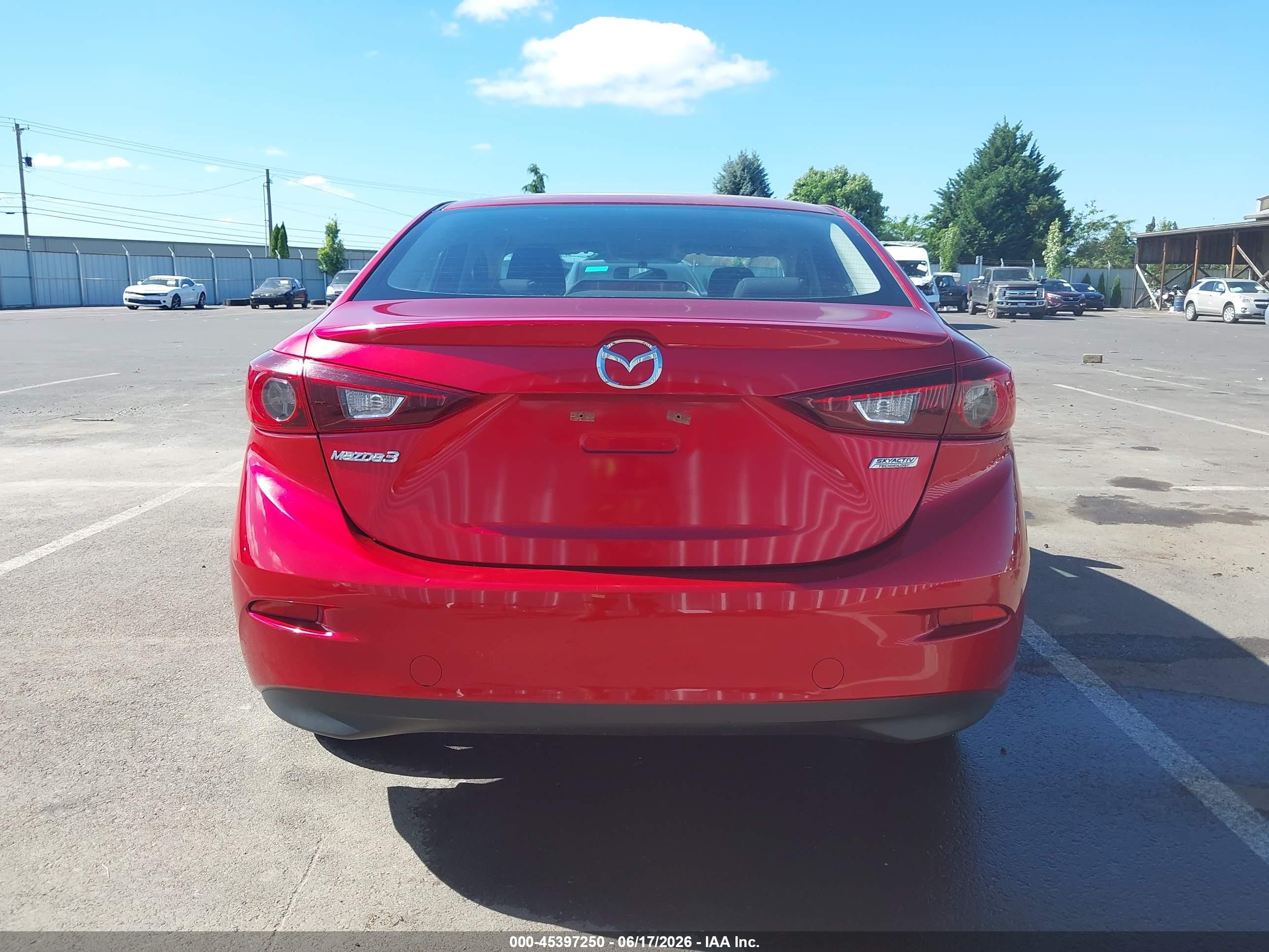 2014 Mazda Mazda3 I Touring Красный vin: JM1BM1V76E1150642