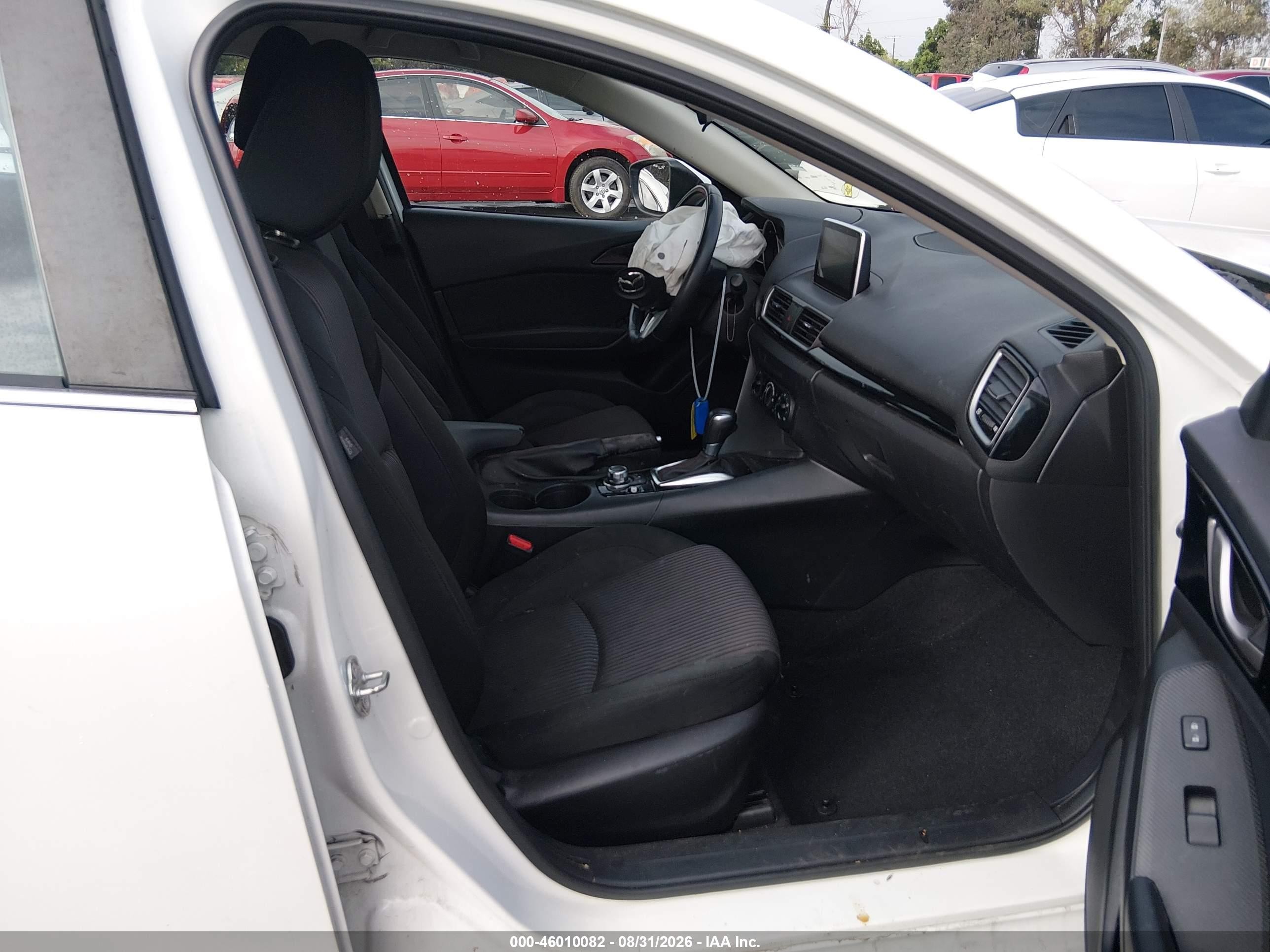 2015 Mazda Mazda3 I Touring White vin: JM1BM1V76F1219864