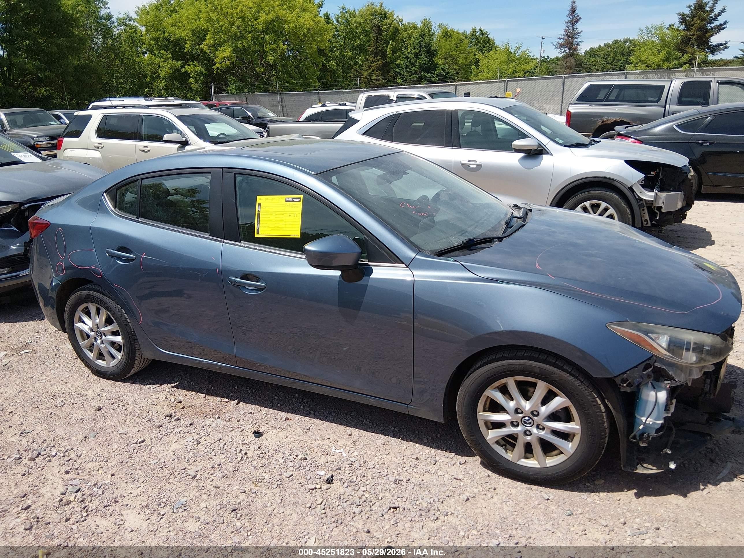 2014 Mazda Mazda3 I Touring Gray vin: JM1BM1V77E1173170