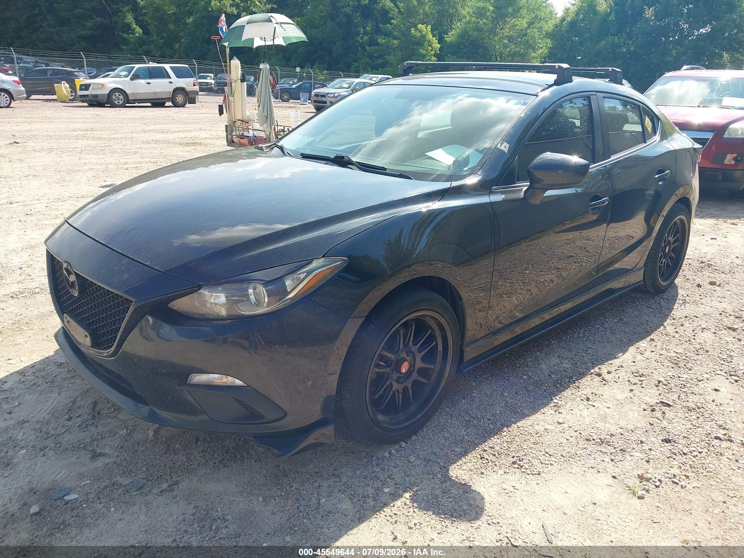 2014 Mazda Mazda3 I Touring Черный vin: JM1BM1V77E1180457