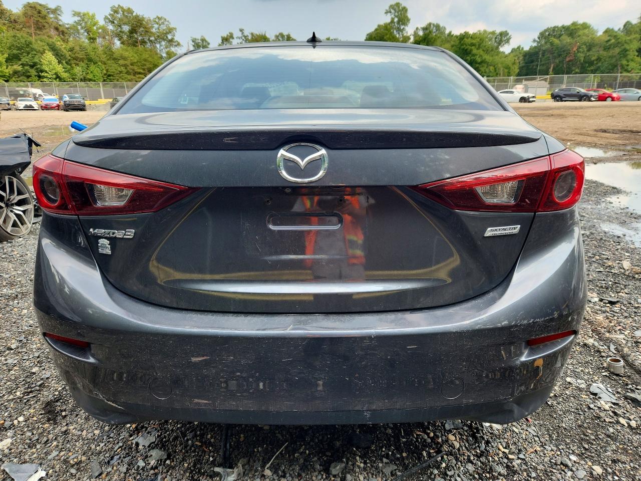 2014 Mazda 3 Touring Gray vin: JM1BM1V77E1184587