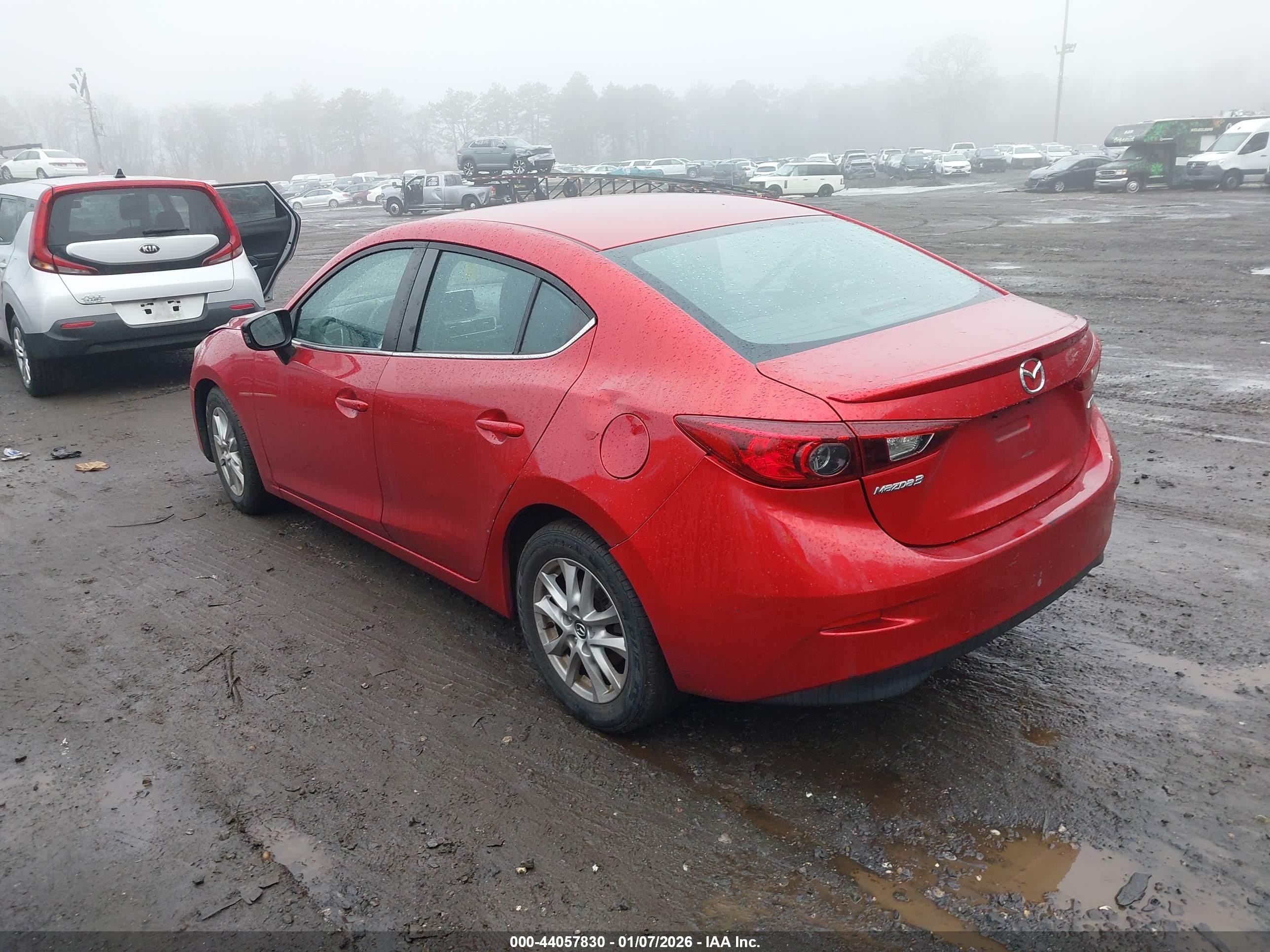 2015 Mazda Mazda3   Красный vin: JM1BM1V77F1220232