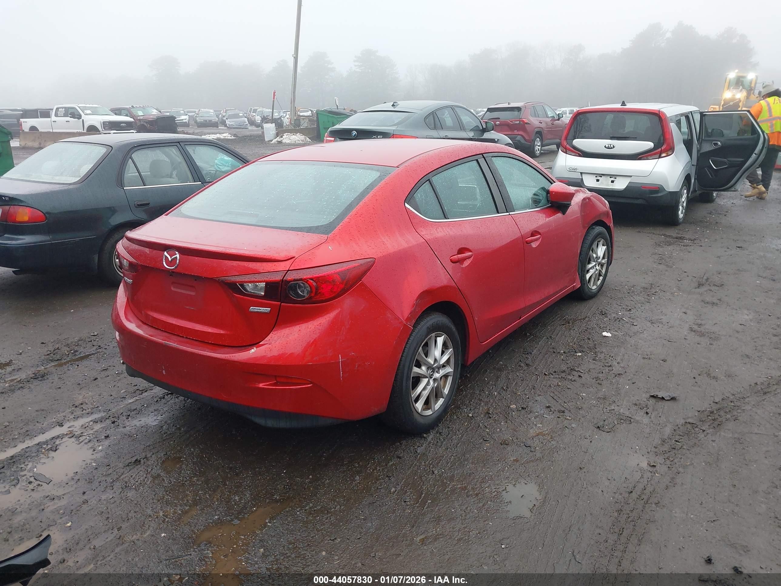 2015 Mazda Mazda3   Красный vin: JM1BM1V77F1220232