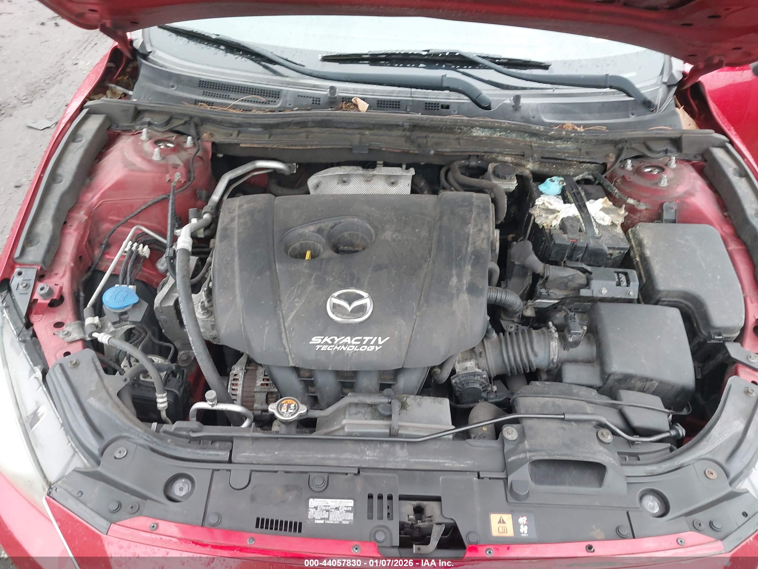 2015 Mazda Mazda3   Красный vin: JM1BM1V77F1220232