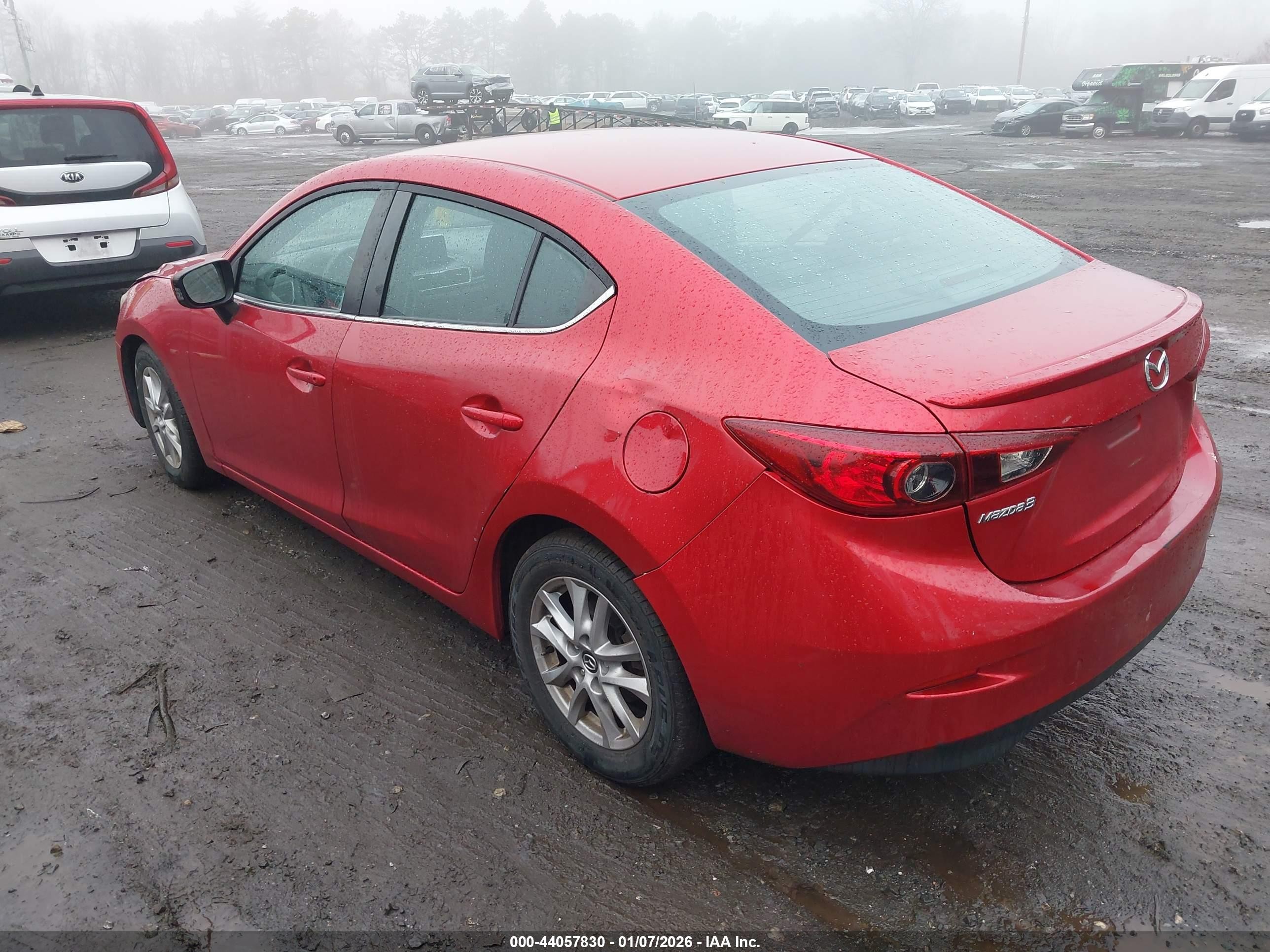 2015 Mazda Mazda3   Красный vin: JM1BM1V77F1220232