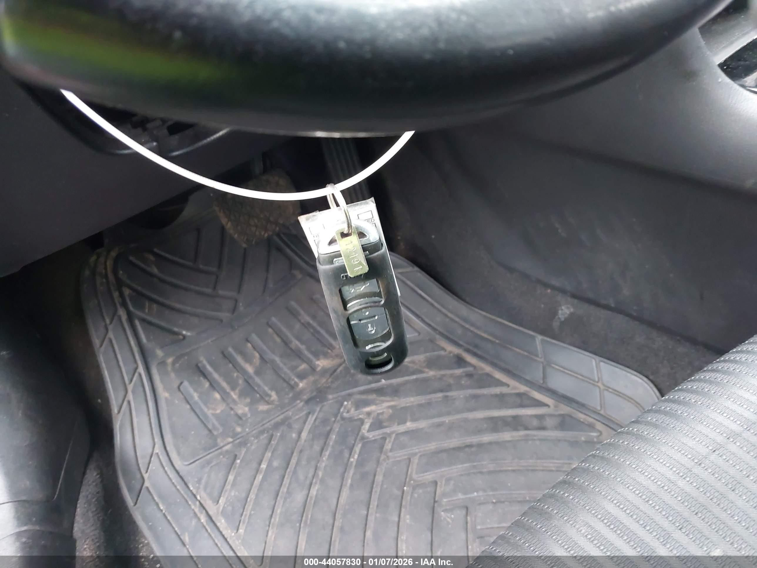 2015 Mazda Mazda3   Красный vin: JM1BM1V77F1220232