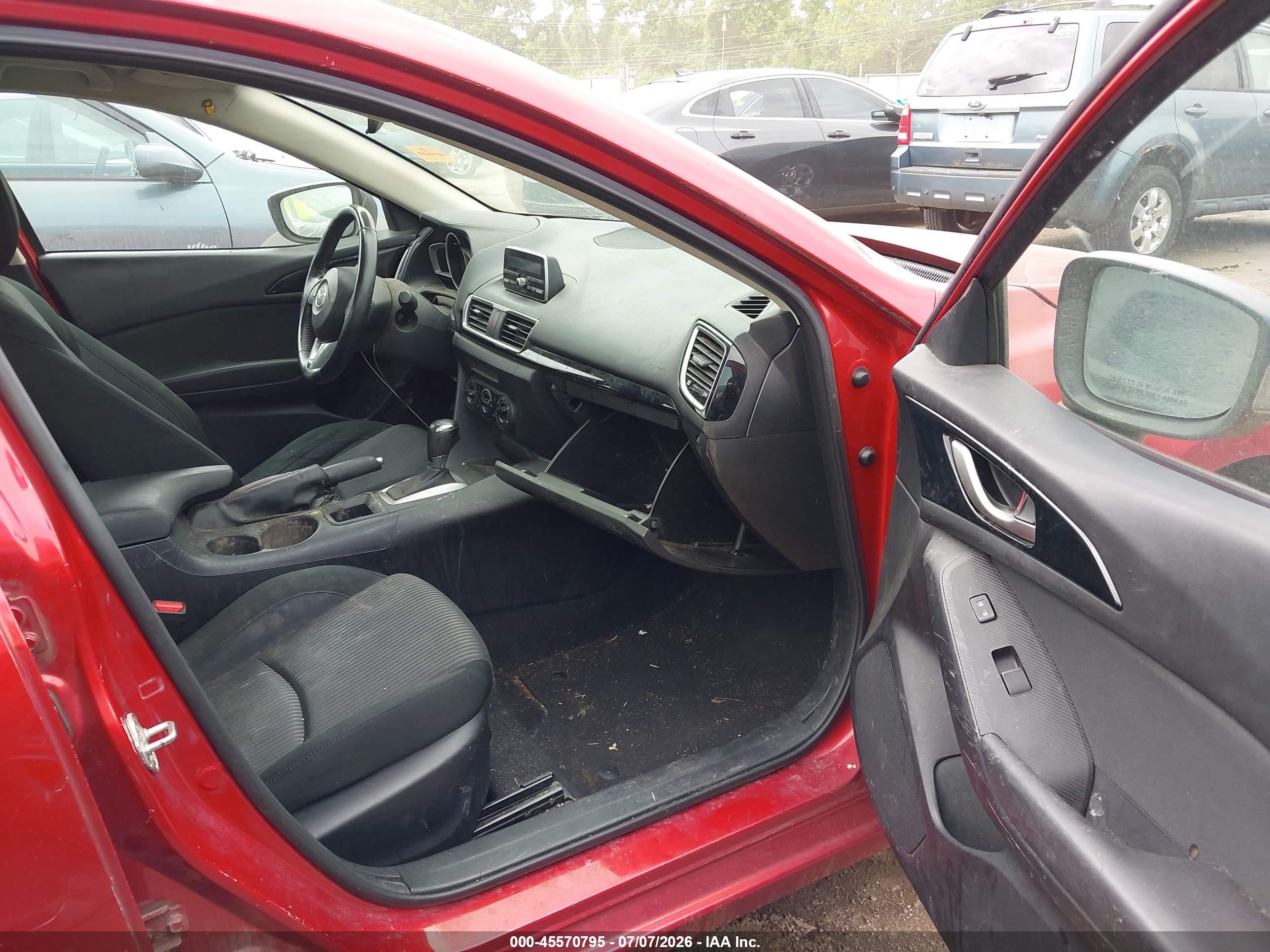 2014 Mazda Mazda3 I Touring Red vin: JM1BM1V78E1122647