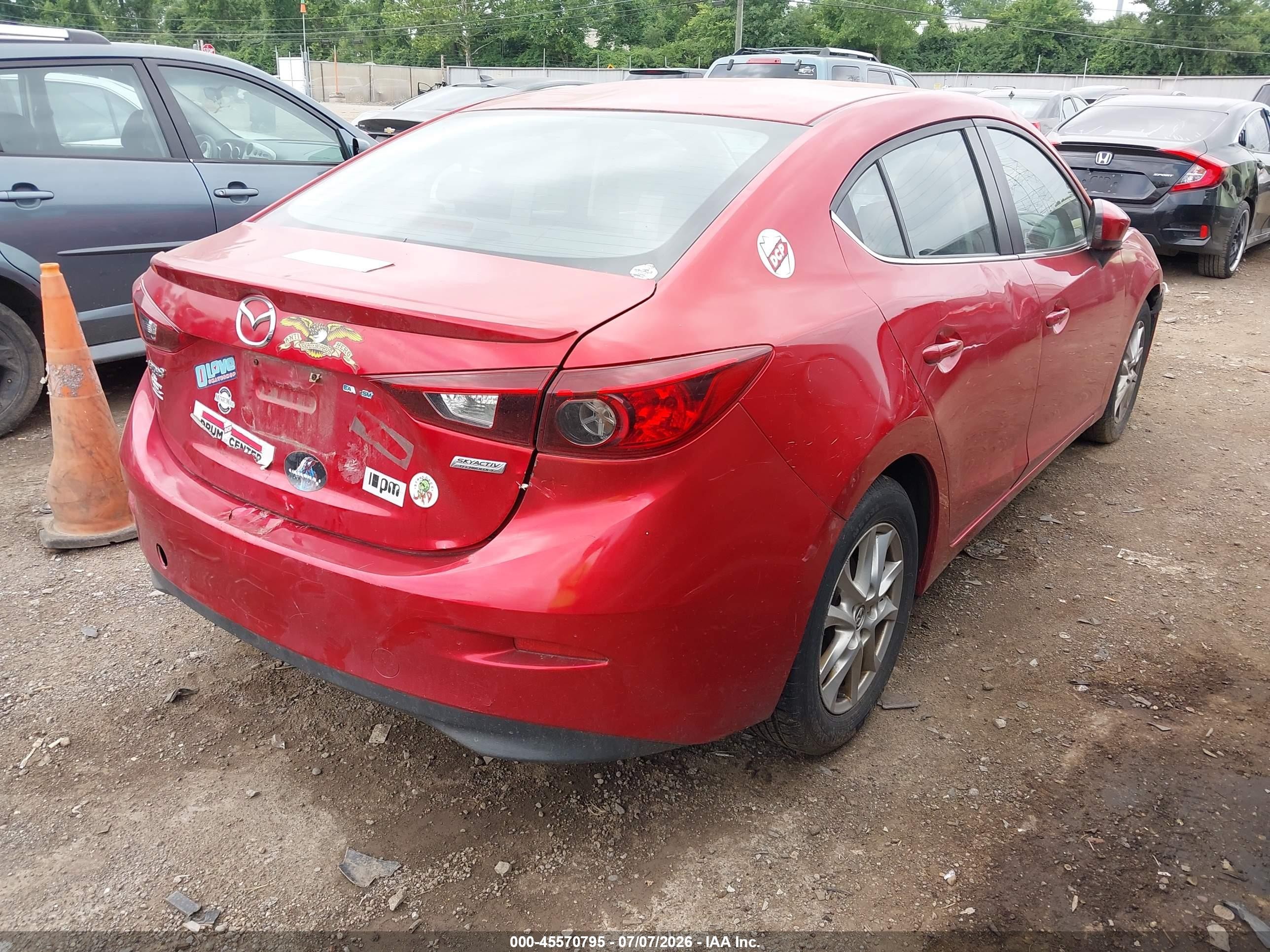 2014 Mazda Mazda3 I Touring Red vin: JM1BM1V78E1122647
