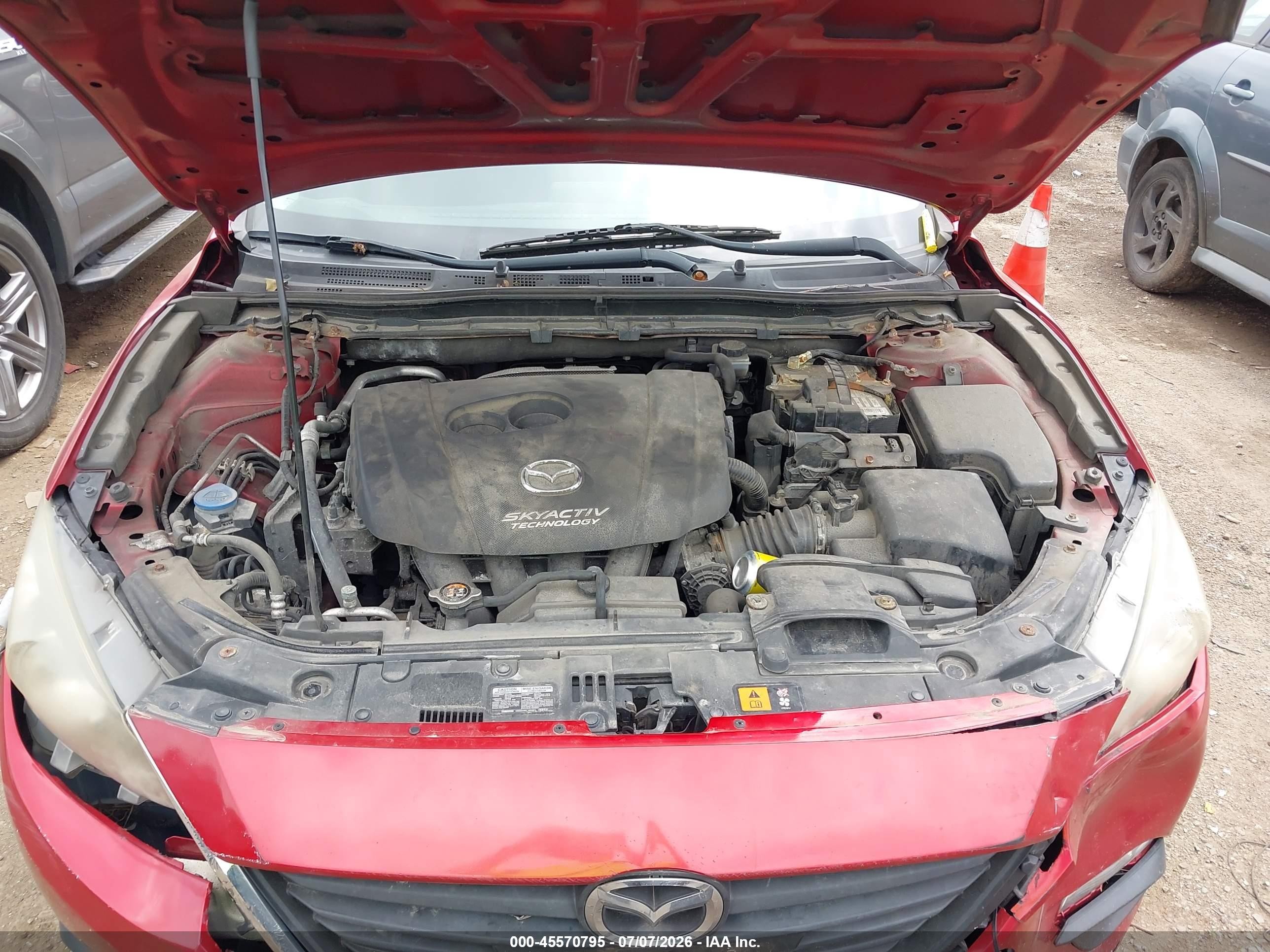 2014 Mazda Mazda3 I Touring Red vin: JM1BM1V78E1122647