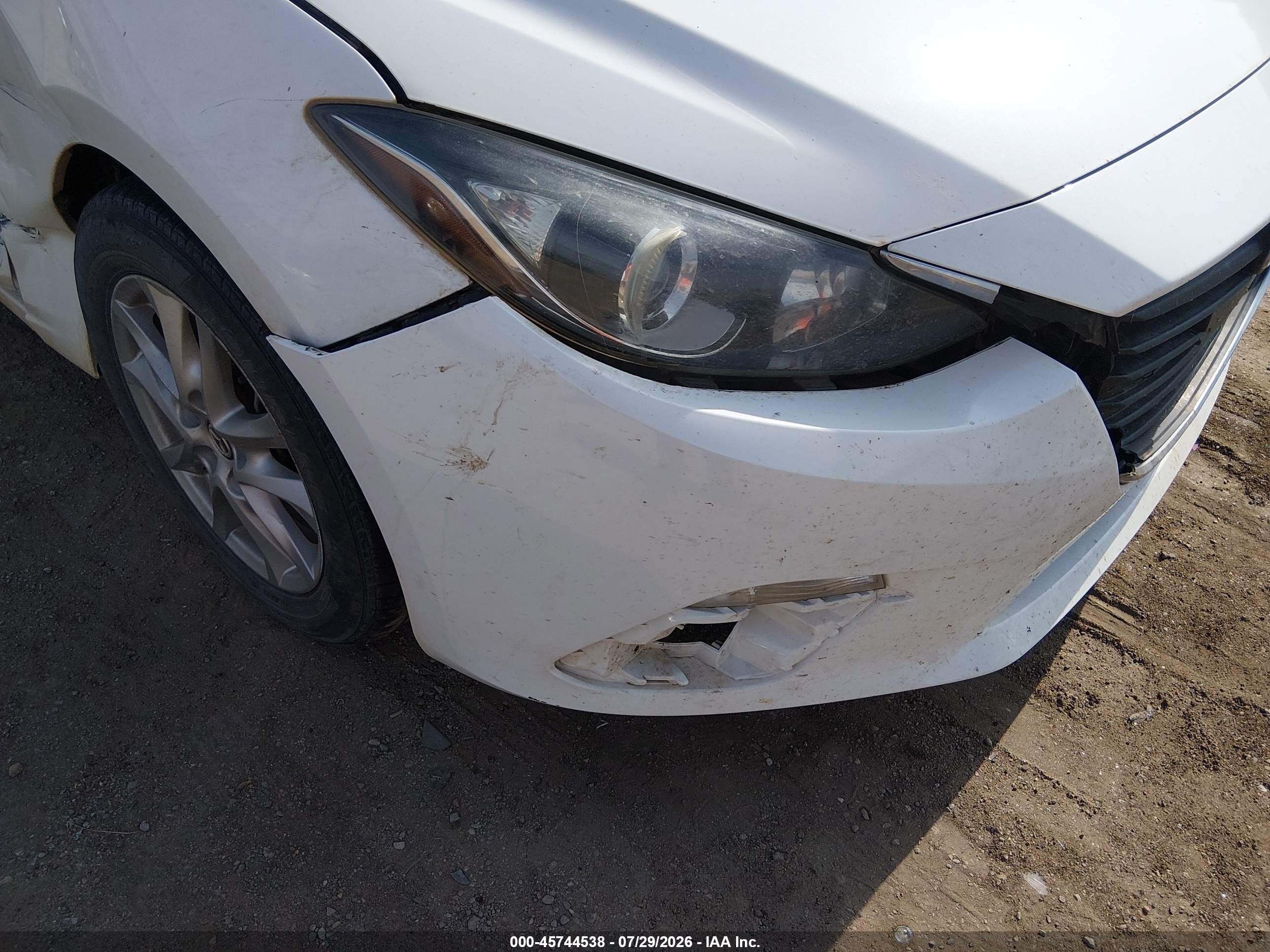 2014 Mazda Mazda3 I Touring White vin: JM1BM1V79E1109440