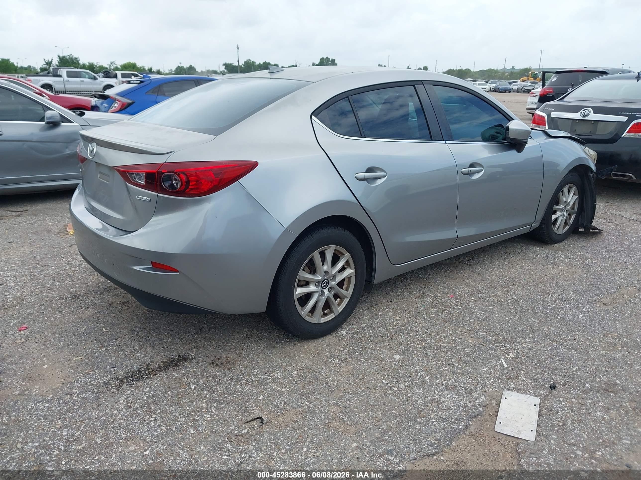 2014 Mazda Mazda3 I Touring Silver vin: JM1BM1V79E1112659