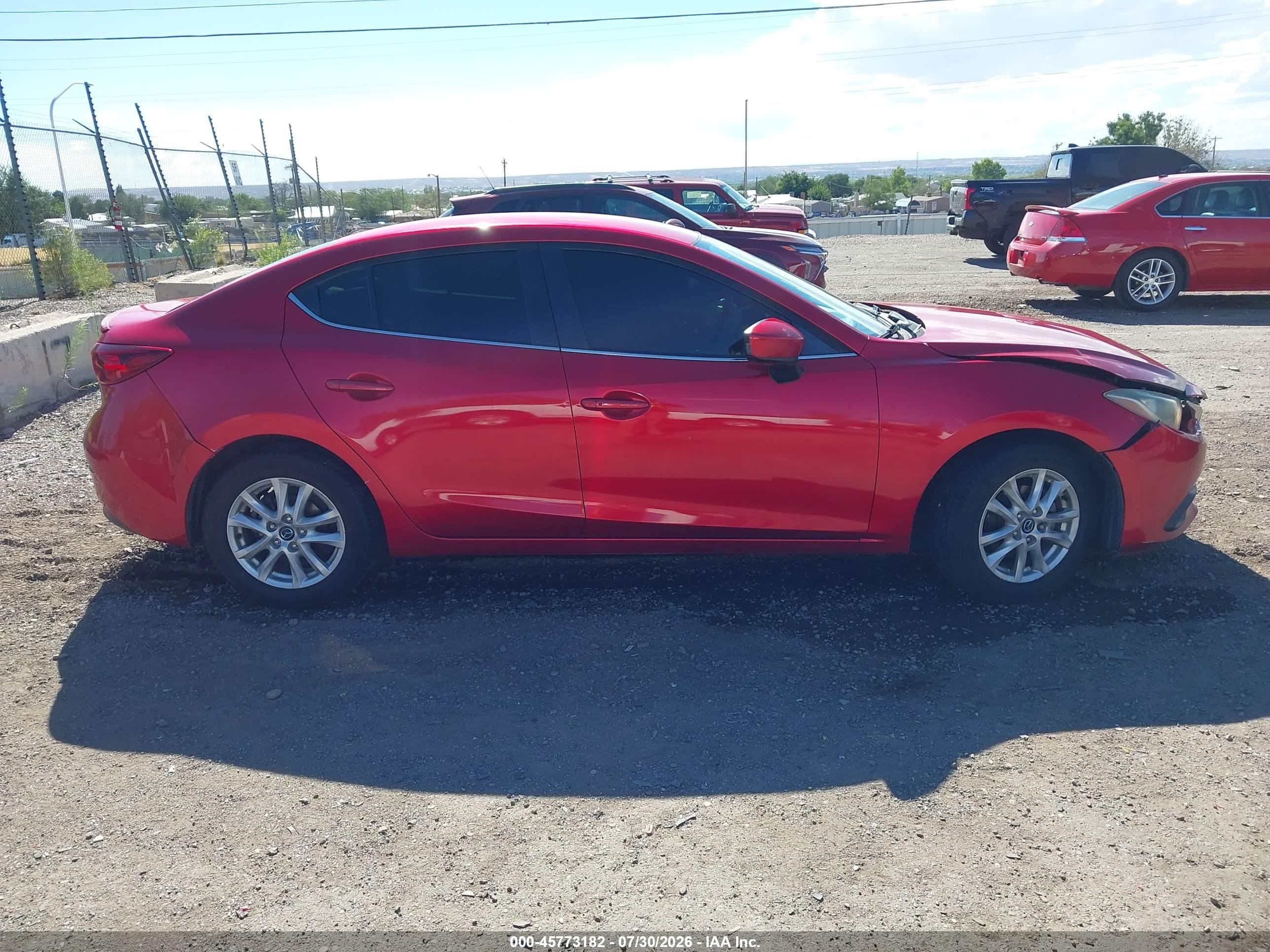 2014 Mazda Mazda3 I Touring Red vin: JM1BM1V79E1116159