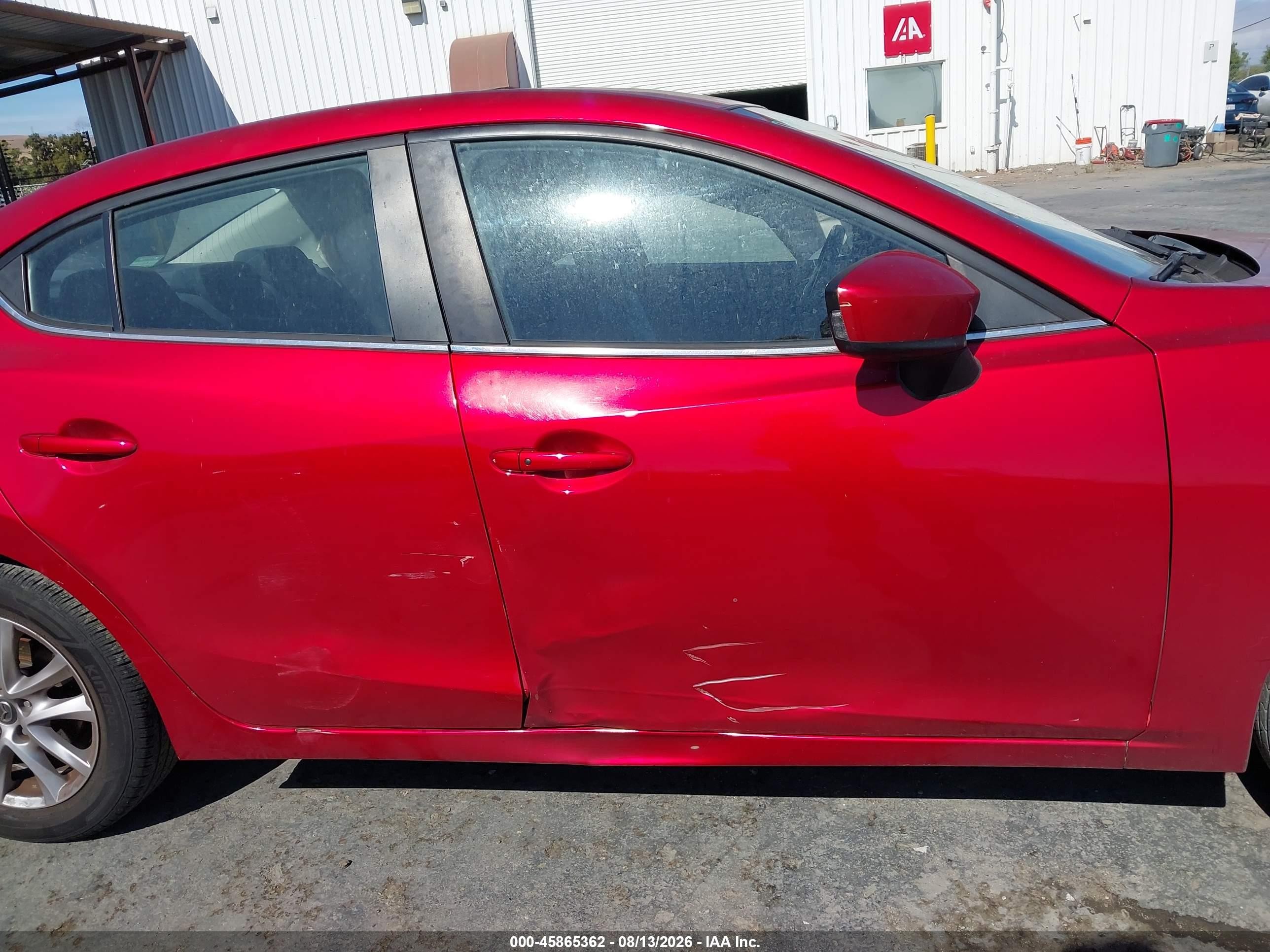 2015 Mazda Mazda3 I Touring Red vin: JM1BM1V79F1242278