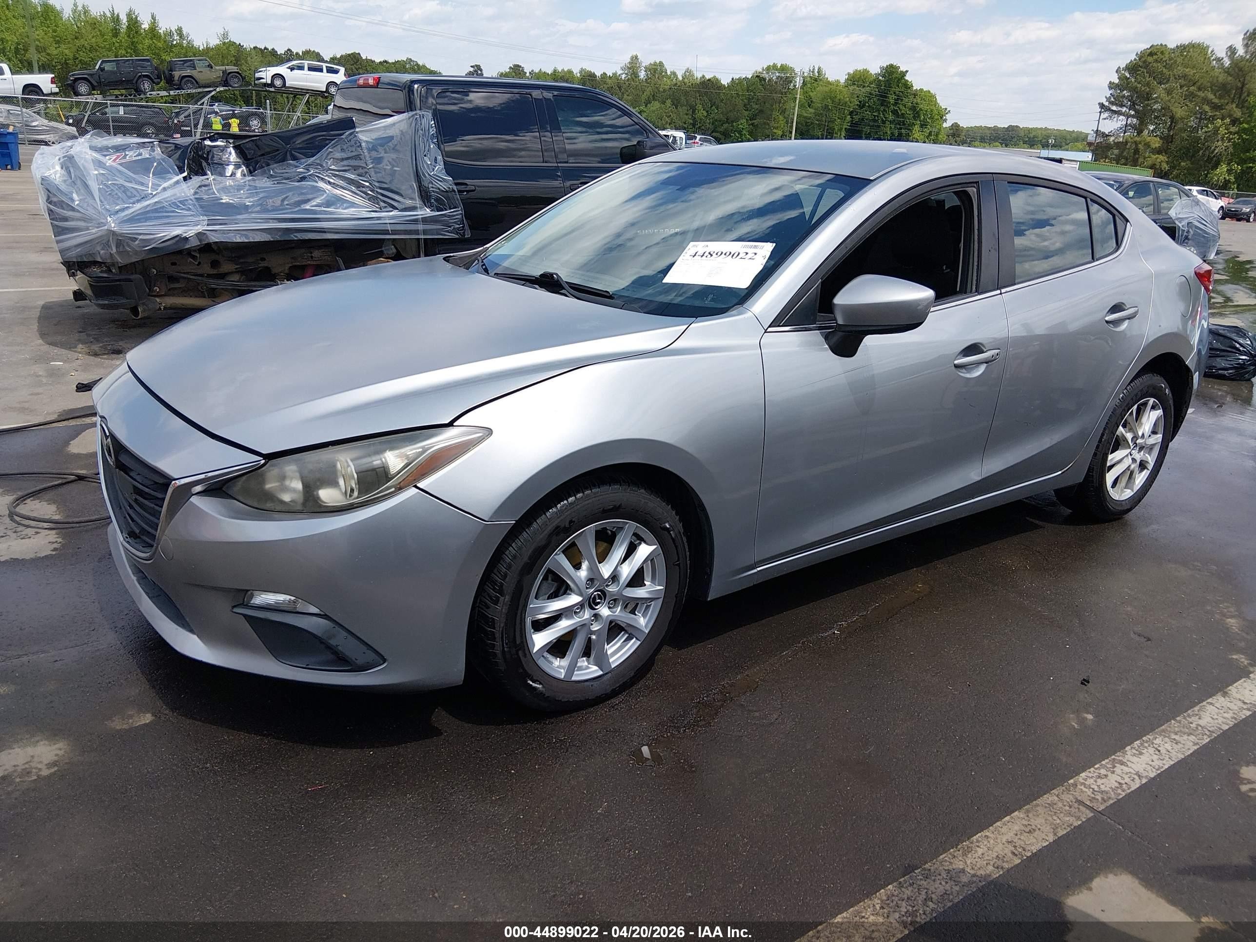 2014 Mazda Mazda3   Silver vin: JM1BM1V7XE1122648