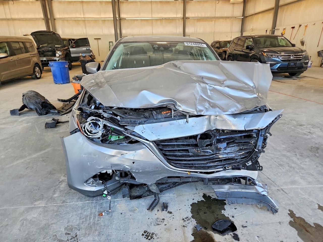 2014 Mazda 3 Grand Touring Silver vin: JM1BM1W30E1160109
