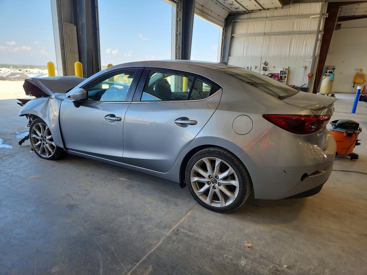 2014 Mazda 3 Grand Touring Silver vin: JM1BM1W30E1160109