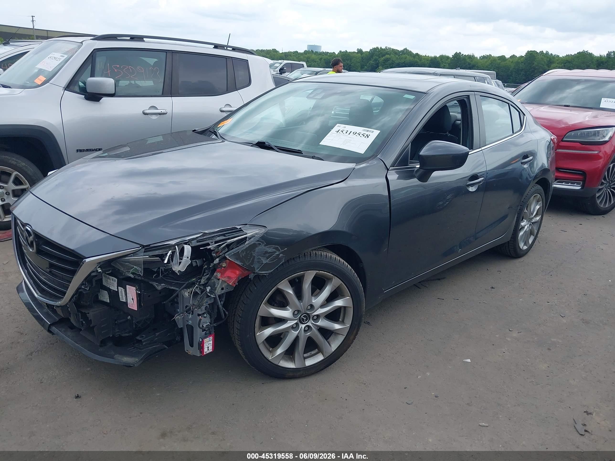 2014 Mazda Mazda3   Gray vin: JM1BM1W32E1107346