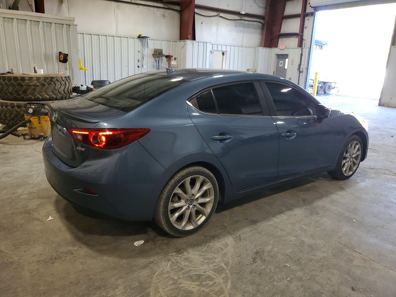 2014 Mazda 3 Grand Touring Blue vin: JM1BM1W32E1185139