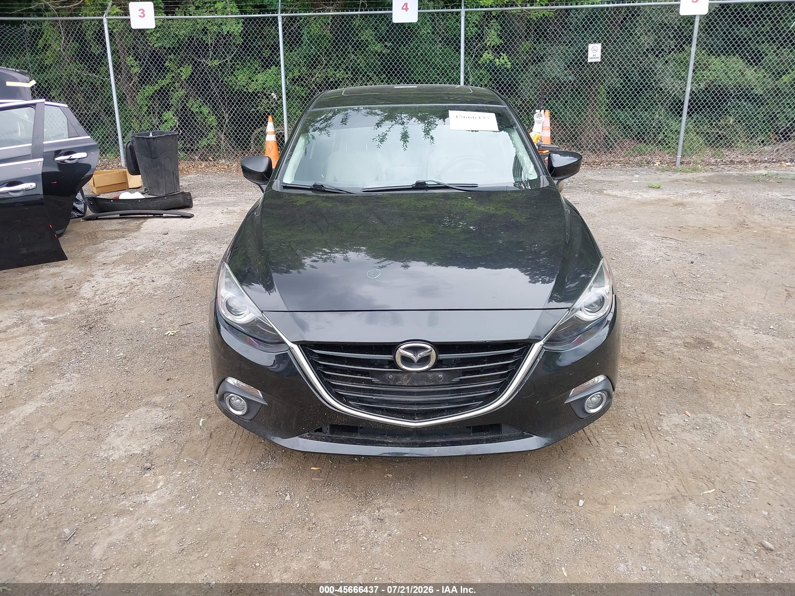 2014 Mazda Mazda3 S Grand Touring Black vin: JM1BM1W32E1193631