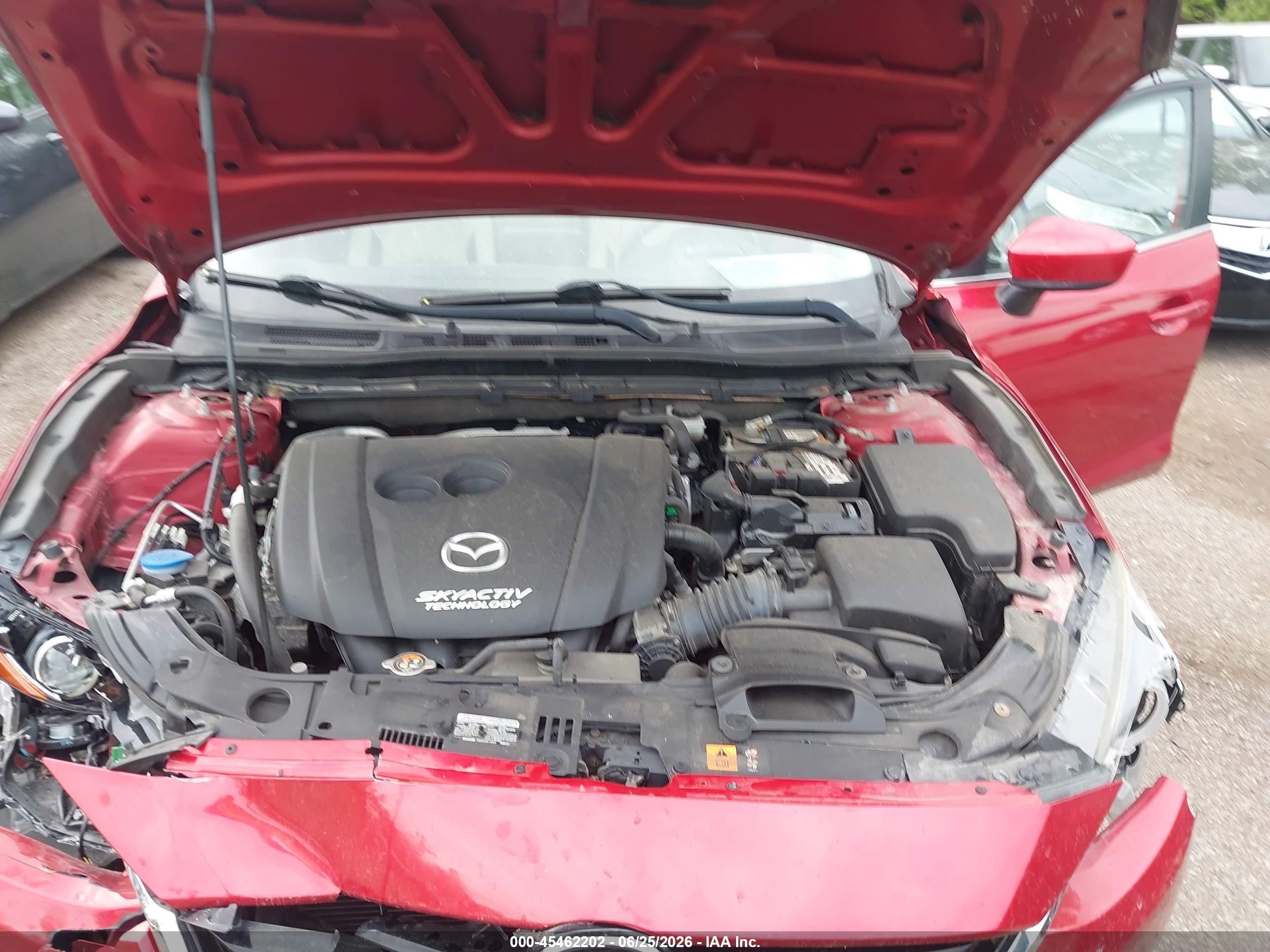 2015 Mazda Mazda3 S Grand Touring Red vin: JM1BM1W32F1230551