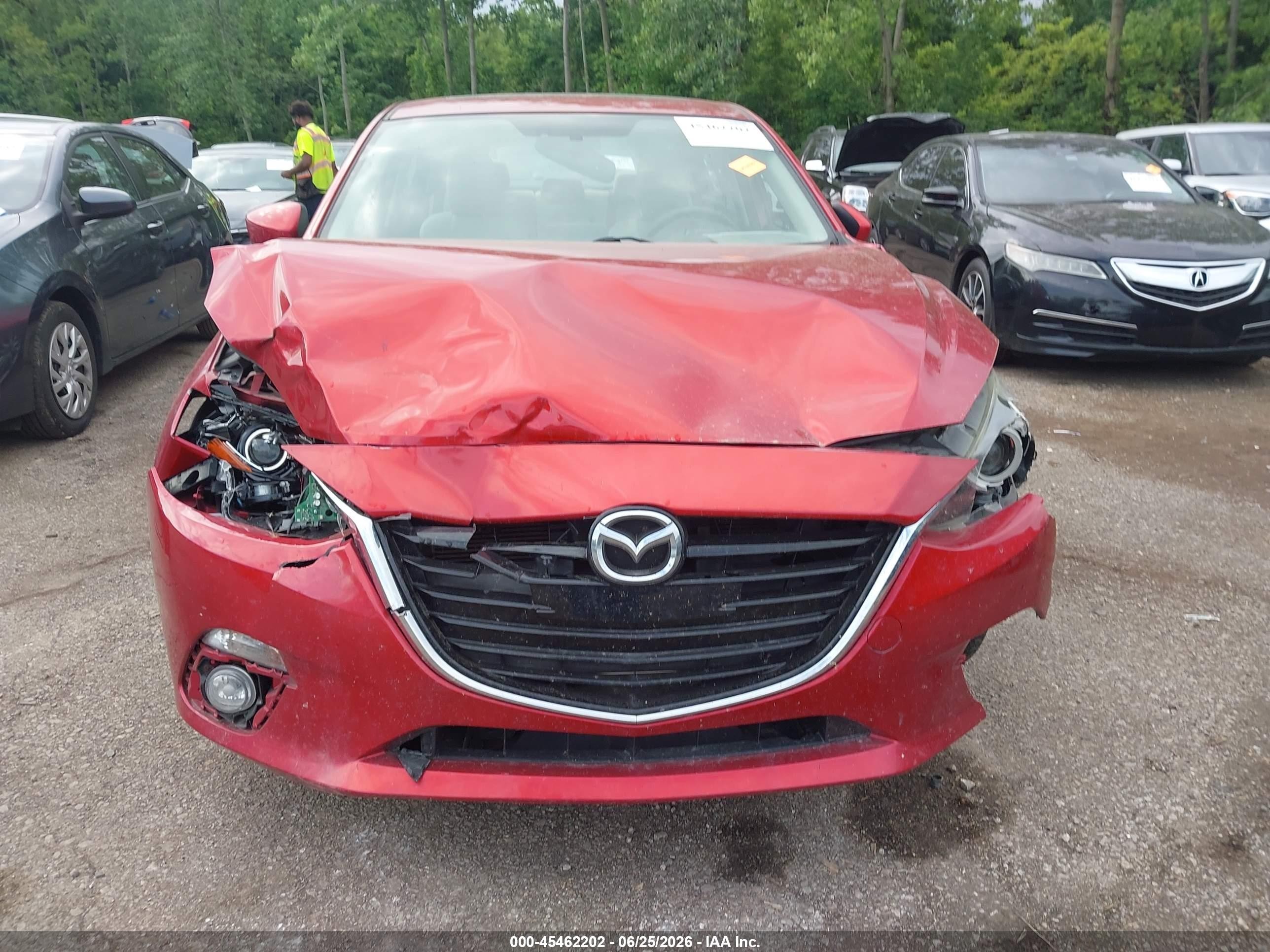 2015 Mazda Mazda3 S Grand Touring Red vin: JM1BM1W32F1230551