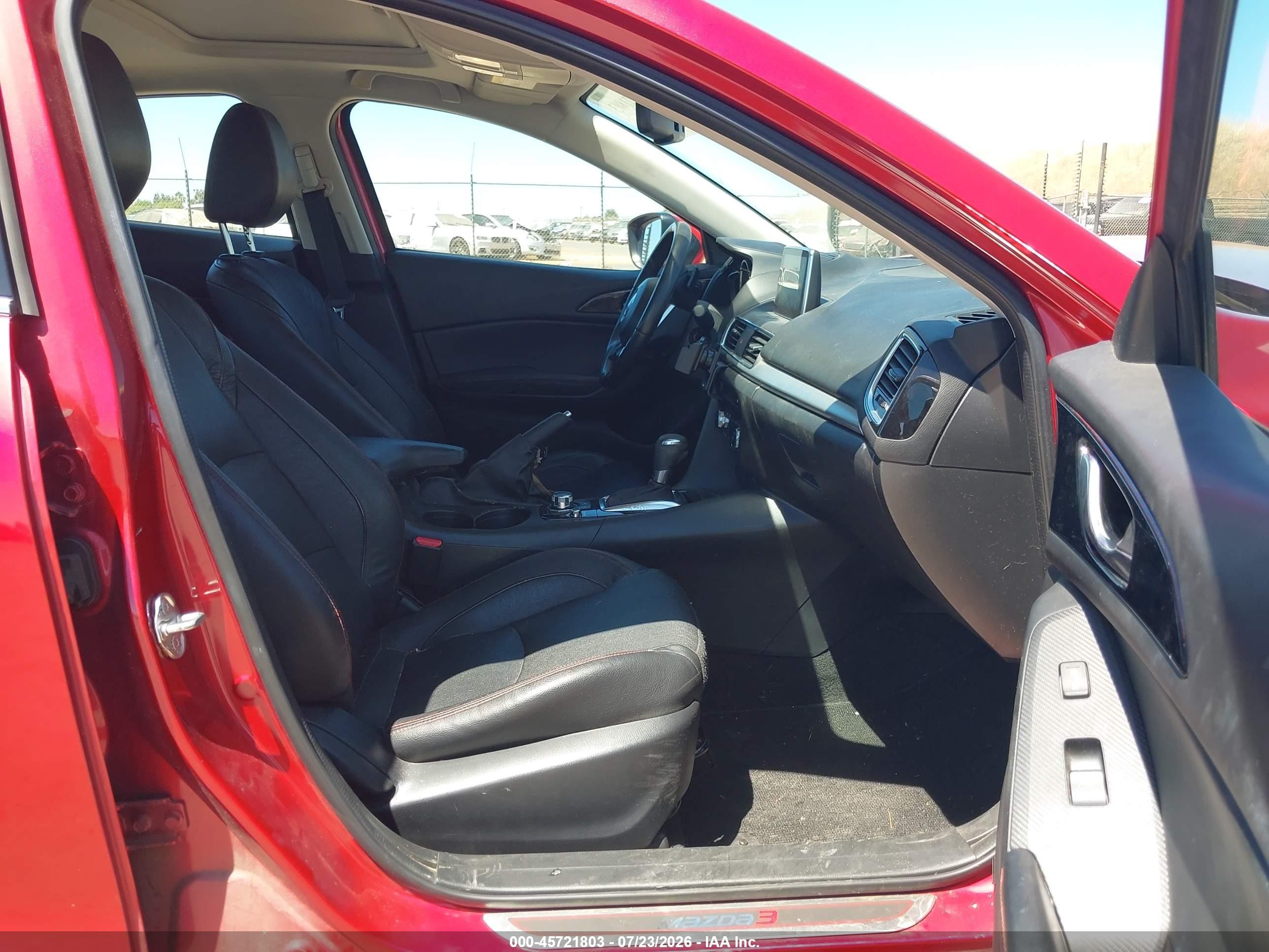 2014 Mazda Mazda3 S Grand Touring Red vin: JM1BM1W33E1128660