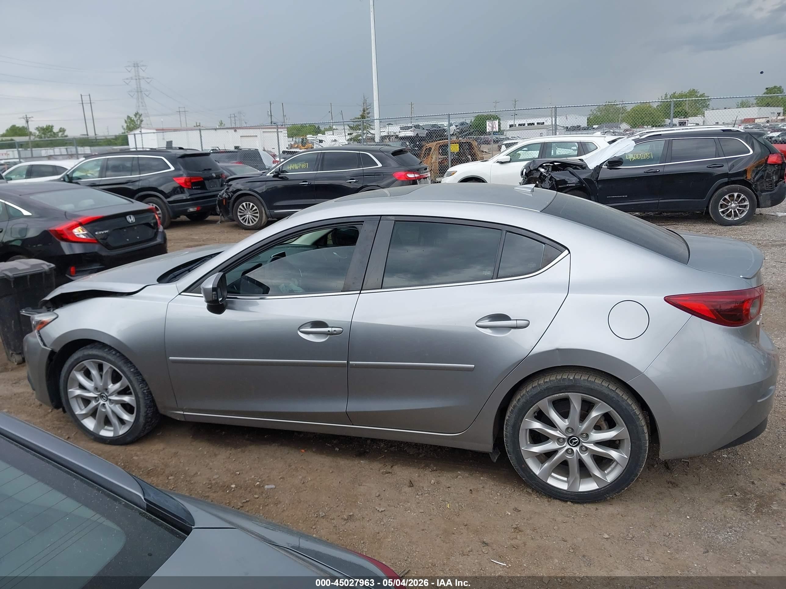 2014 Mazda Mazda3 S Grand Touring Серебряный vin: JM1BM1W33E1148911