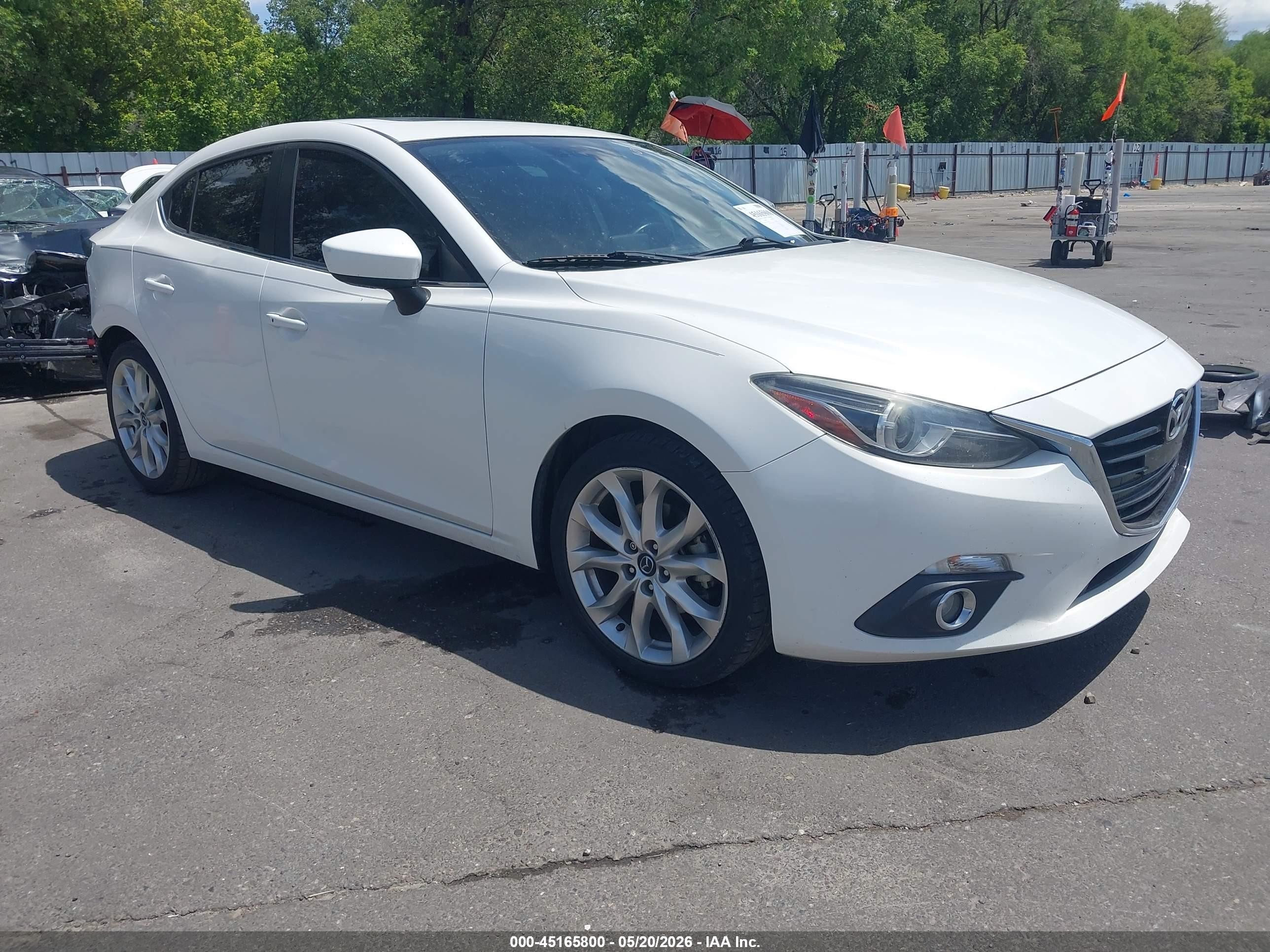 2015 Mazda Mazda3 S Grand Touring White vin: JM1BM1W33F1249237