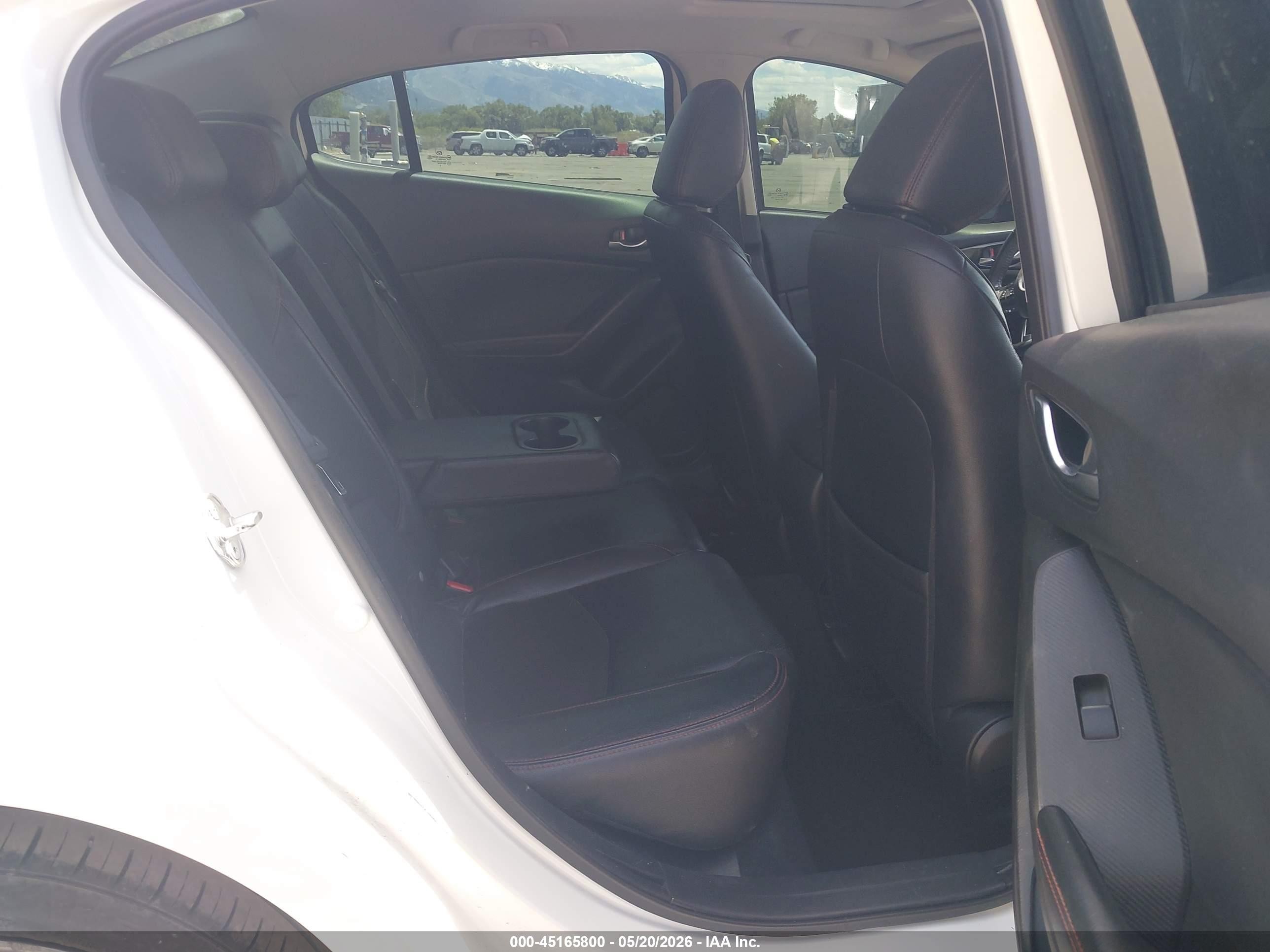 2015 Mazda Mazda3 S Grand Touring White vin: JM1BM1W33F1249237