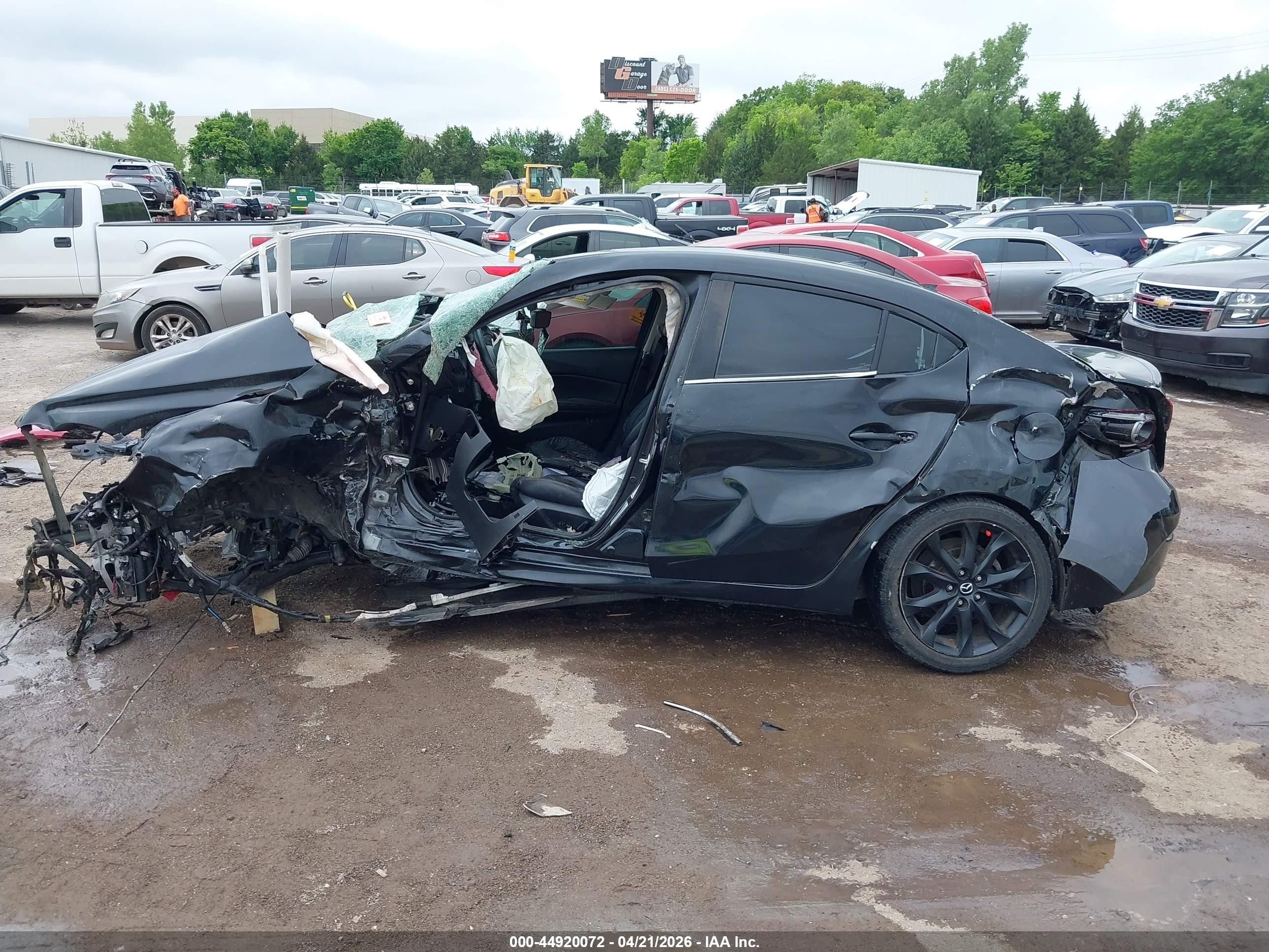 2014 Mazda Mazda3 S Grand Touring Black vin: JM1BM1W34E1109759