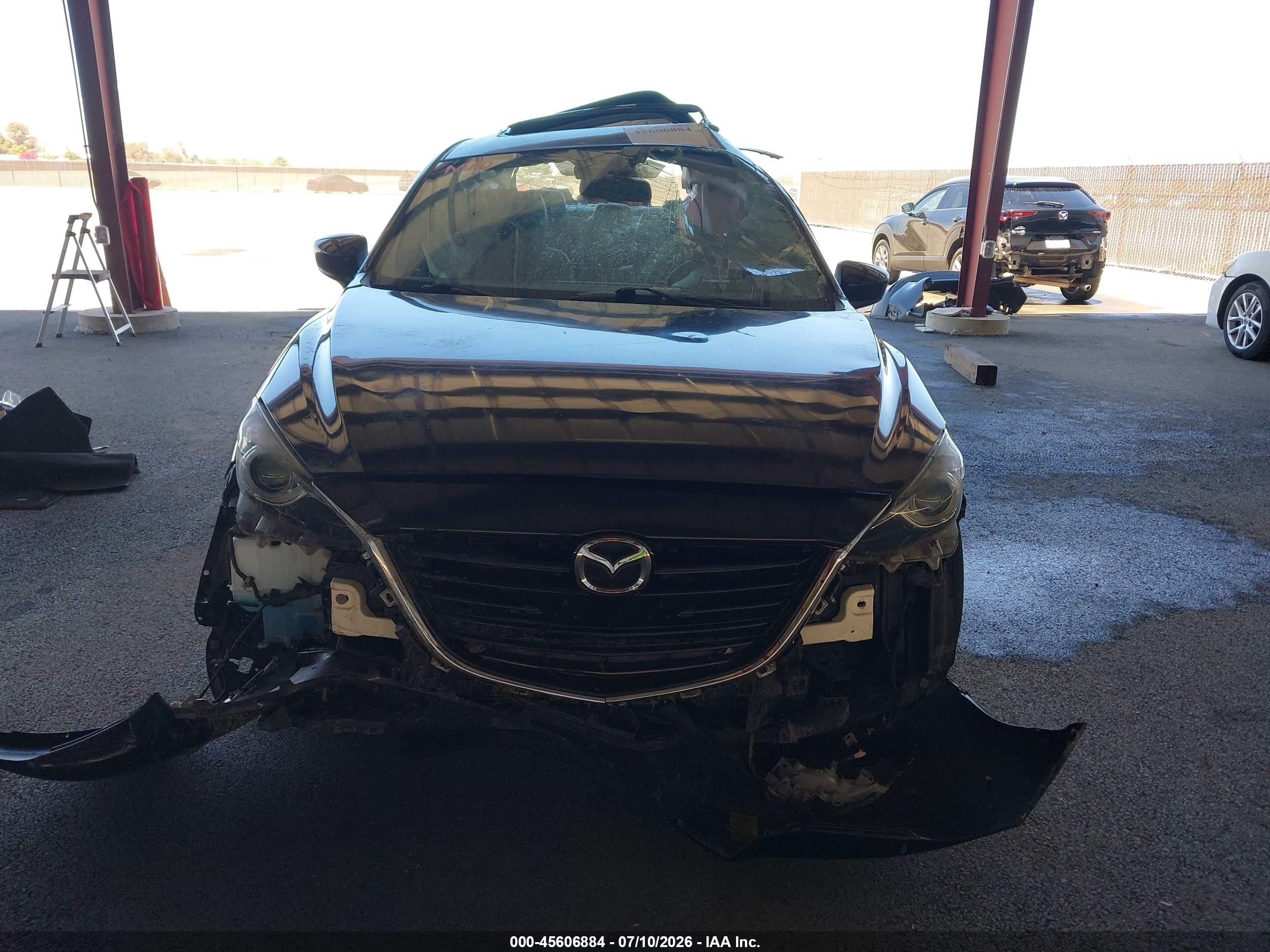 2014 Mazda Mazda3 S Grand Touring Black vin: JM1BM1W34E1202491