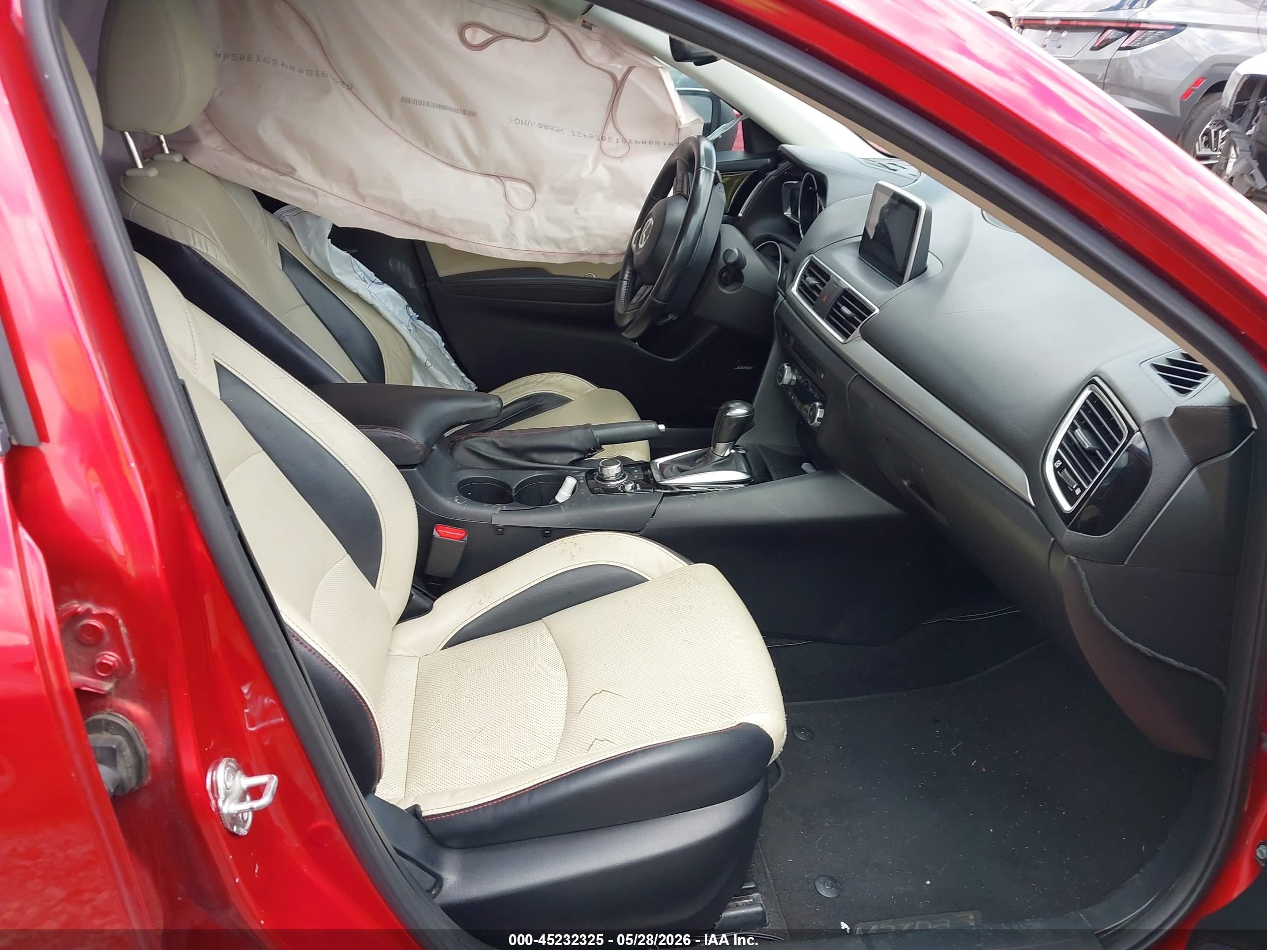 2014 Mazda Mazda3 S Grand Touring Красный vin: JM1BM1W35E1106658