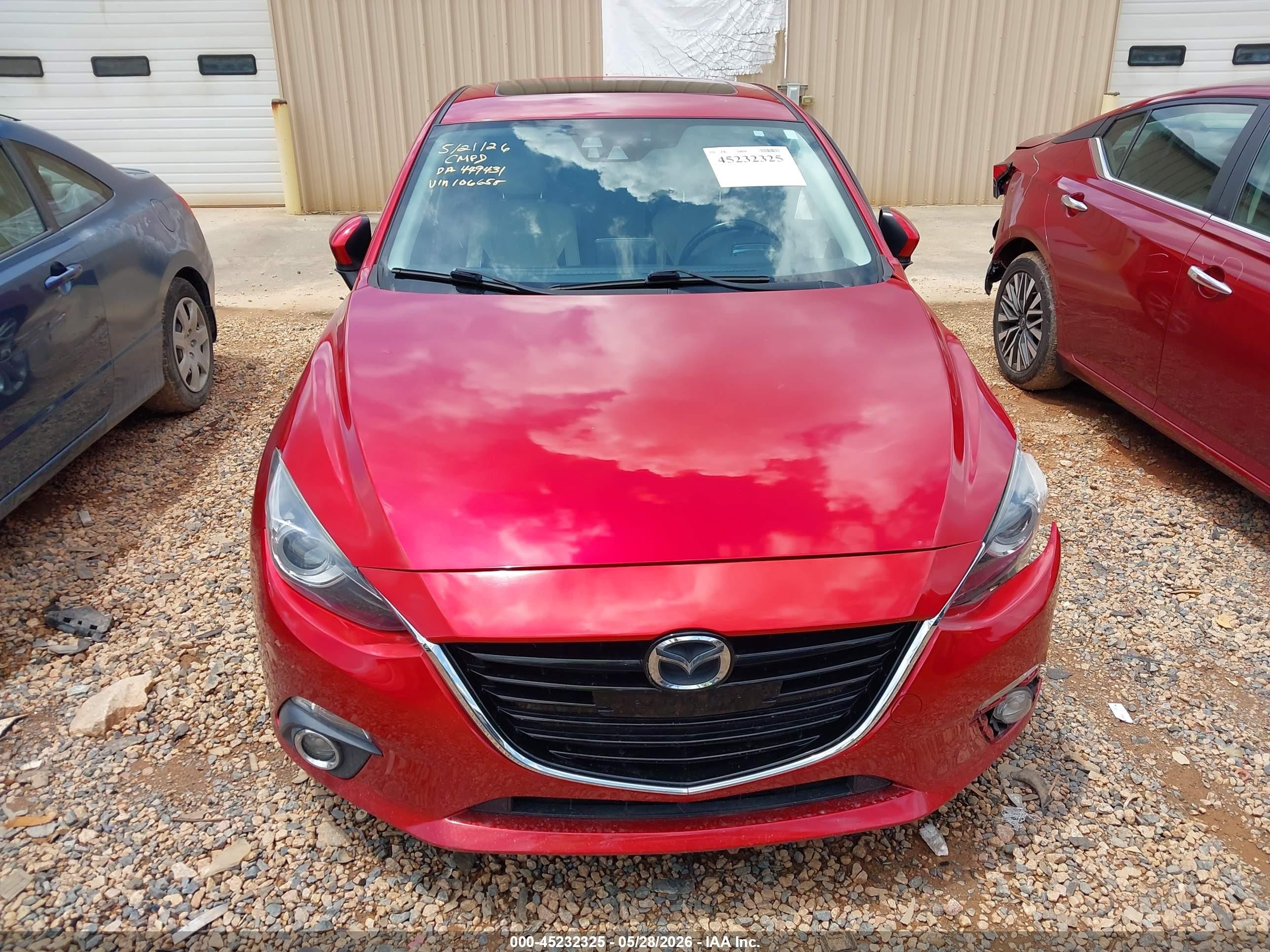 2014 Mazda Mazda3 S Grand Touring Красный vin: JM1BM1W35E1106658