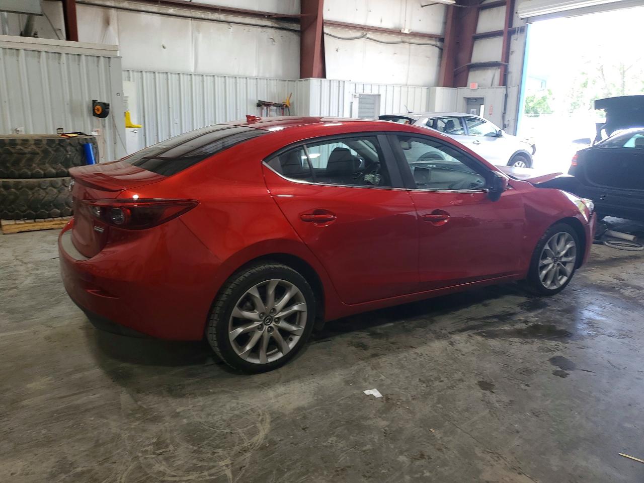 2015 Mazda 3 Grand Touring Red vin: JM1BM1W36F1219875