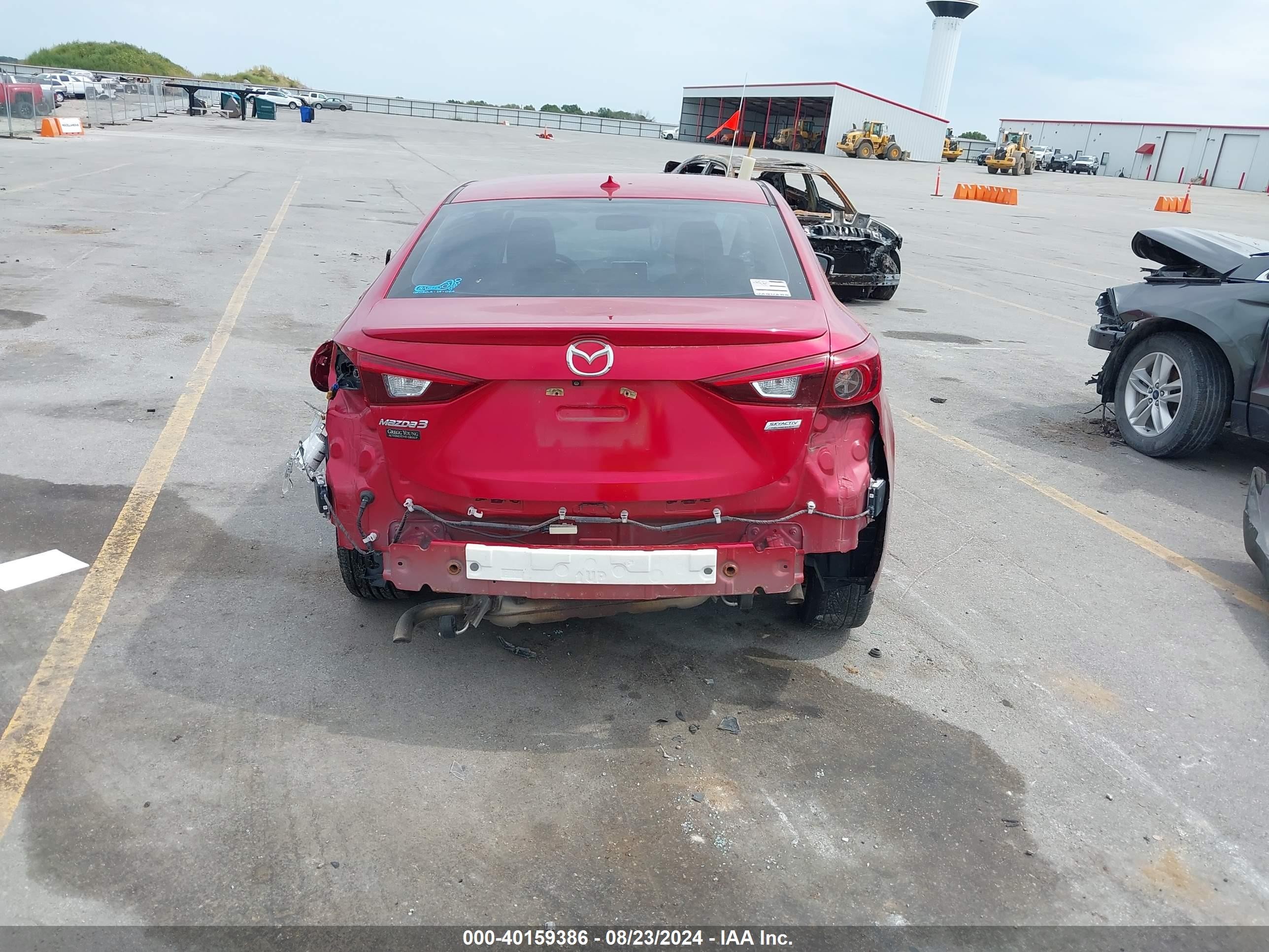 2014 Mazda Mazda3 S Grand Touring Красный vin: JM1BM1W38E1175411
