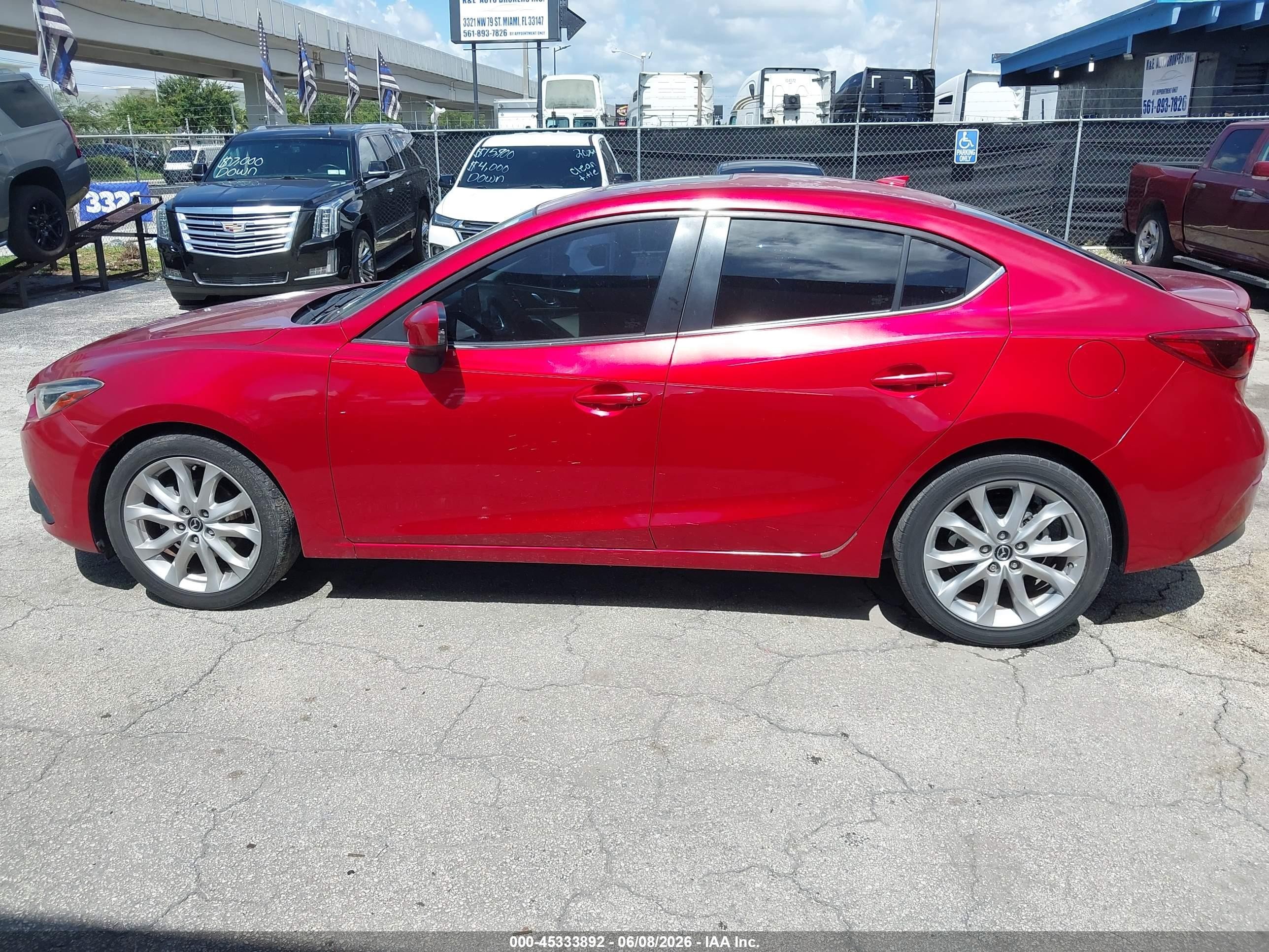 2015 Mazda Mazda3 S Grand Touring Красный vin: JM1BM1W38F1268088