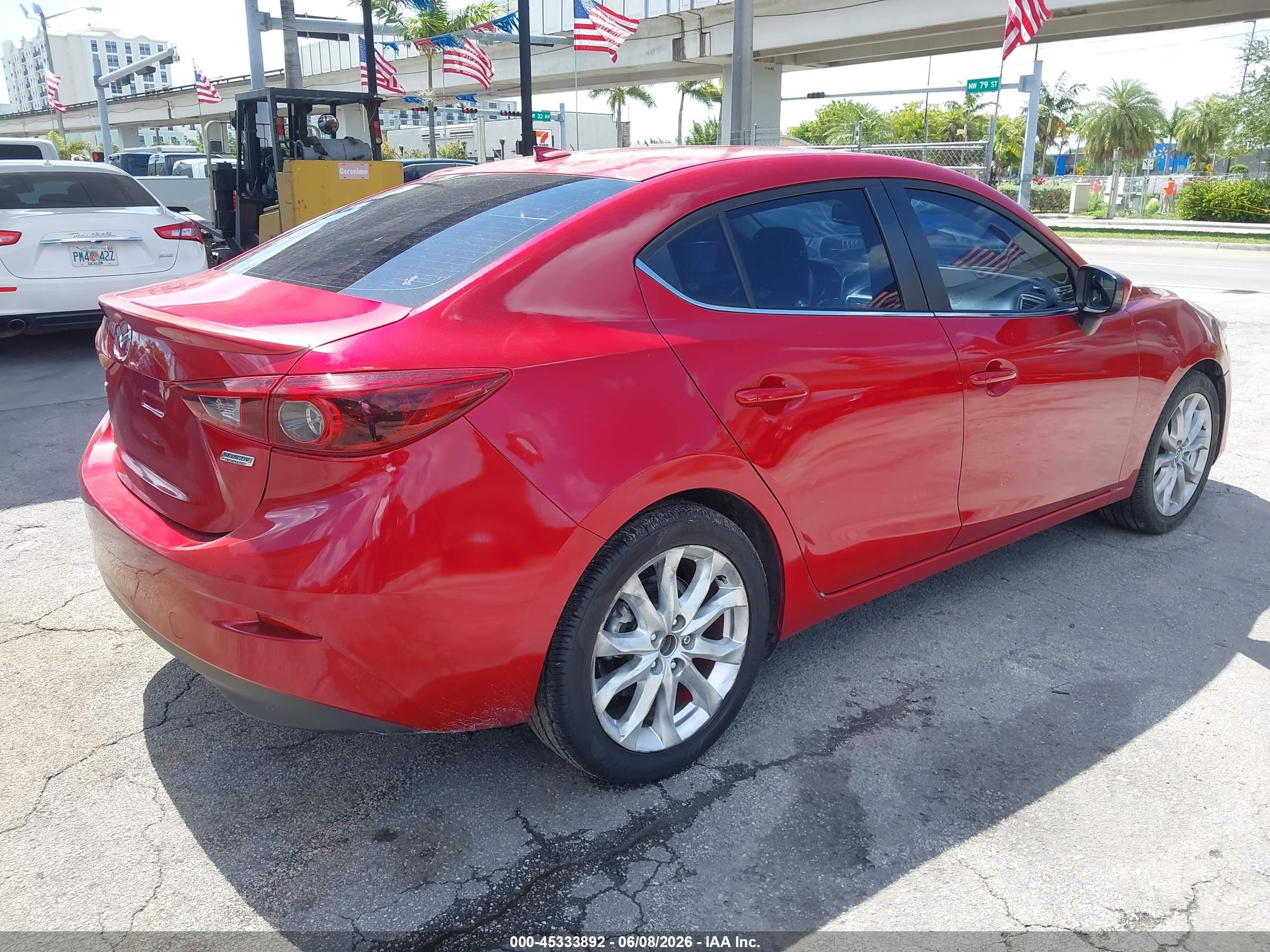2015 Mazda Mazda3 S Grand Touring Красный vin: JM1BM1W38F1268088