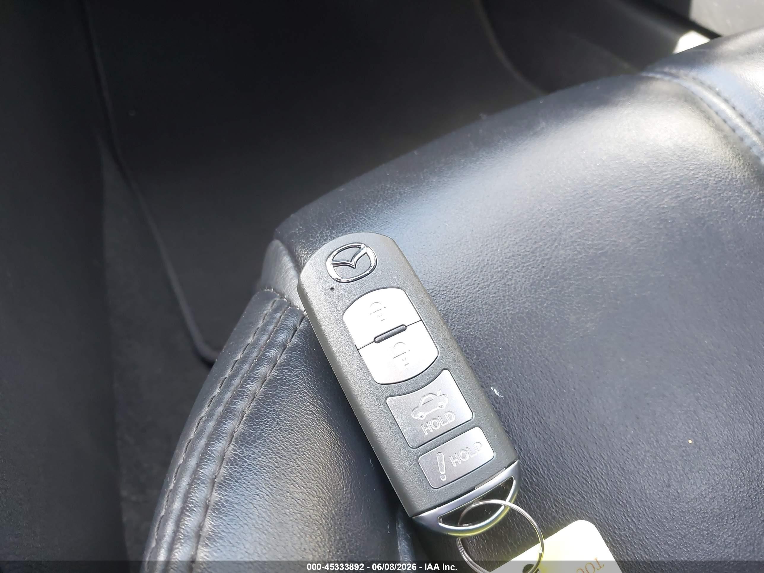 2015 Mazda Mazda3 S Grand Touring Красный vin: JM1BM1W38F1268088